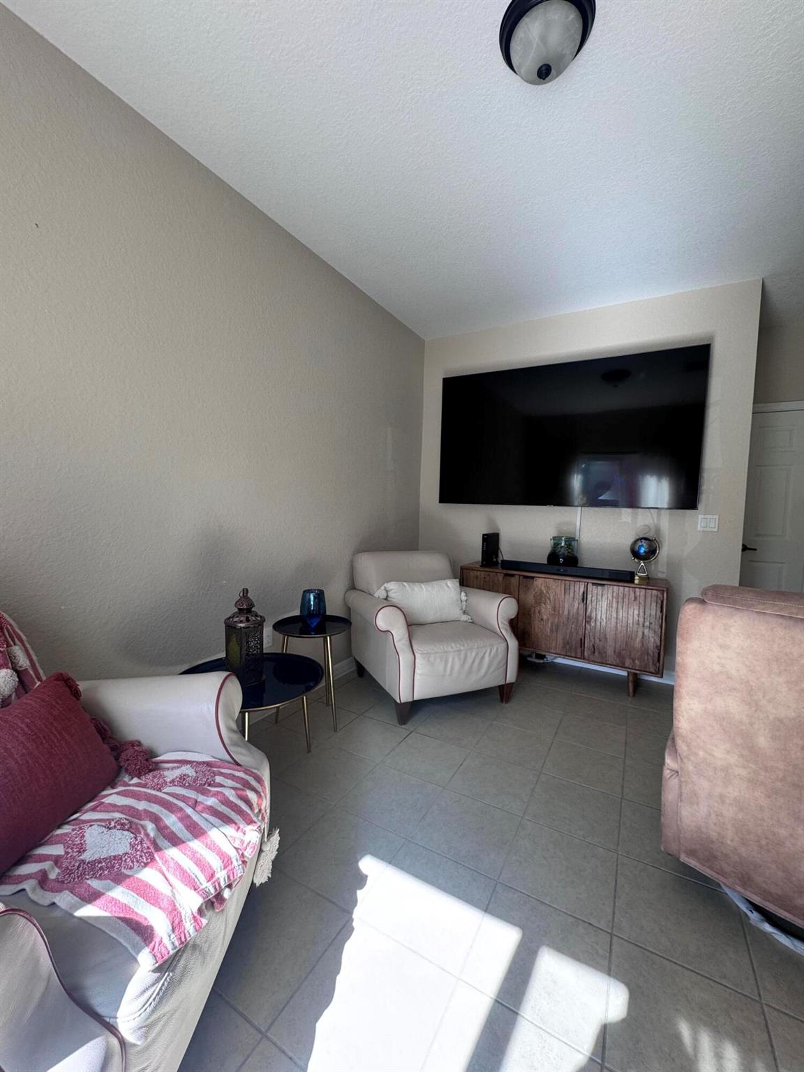 MONTEREY BAY TR C1 - Residential Lease