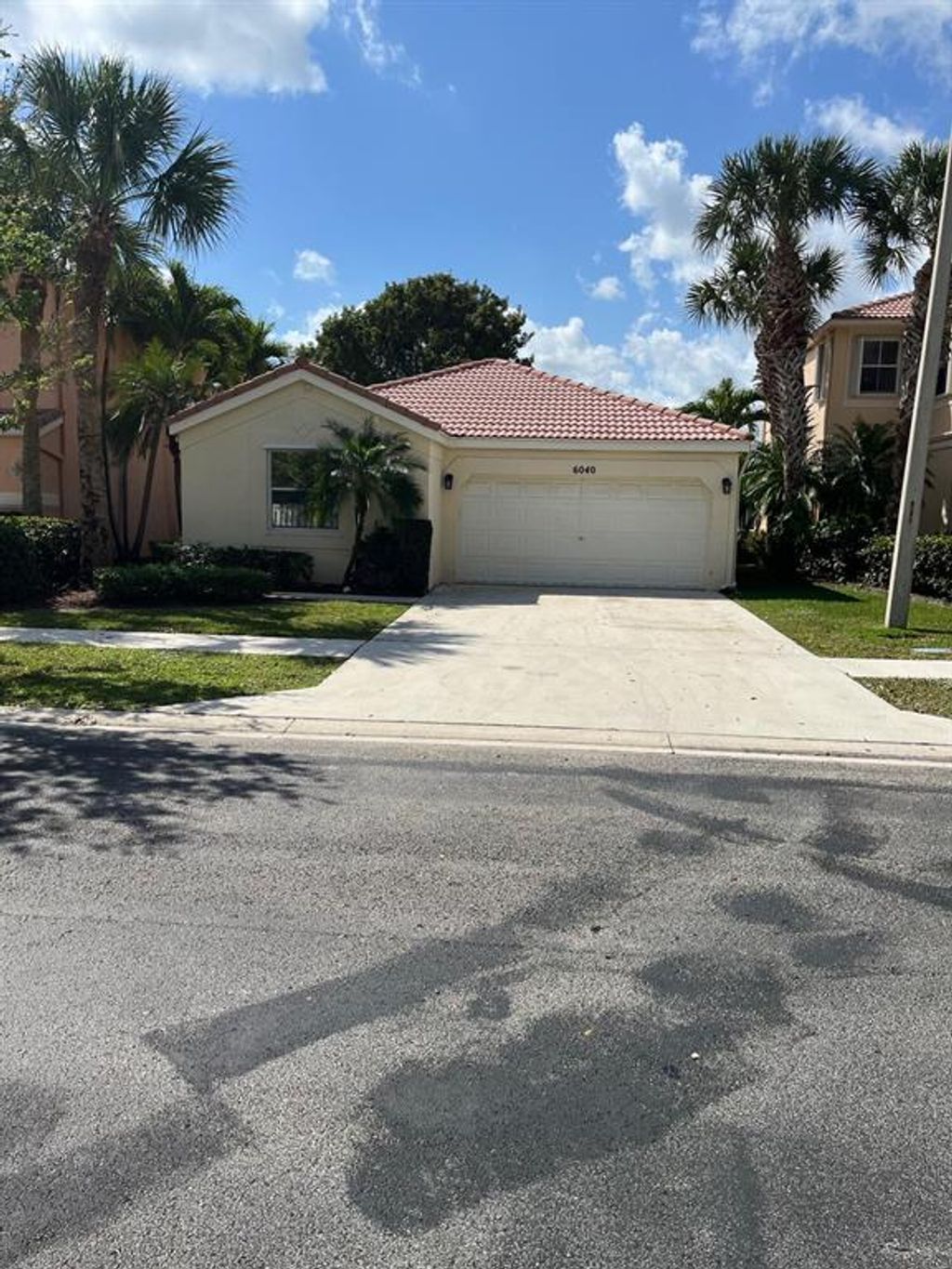 Photo of 6040 Oak Bluff Way Way #6040, Lake Worth Beach, FL 33467 (MLS # R10784296)