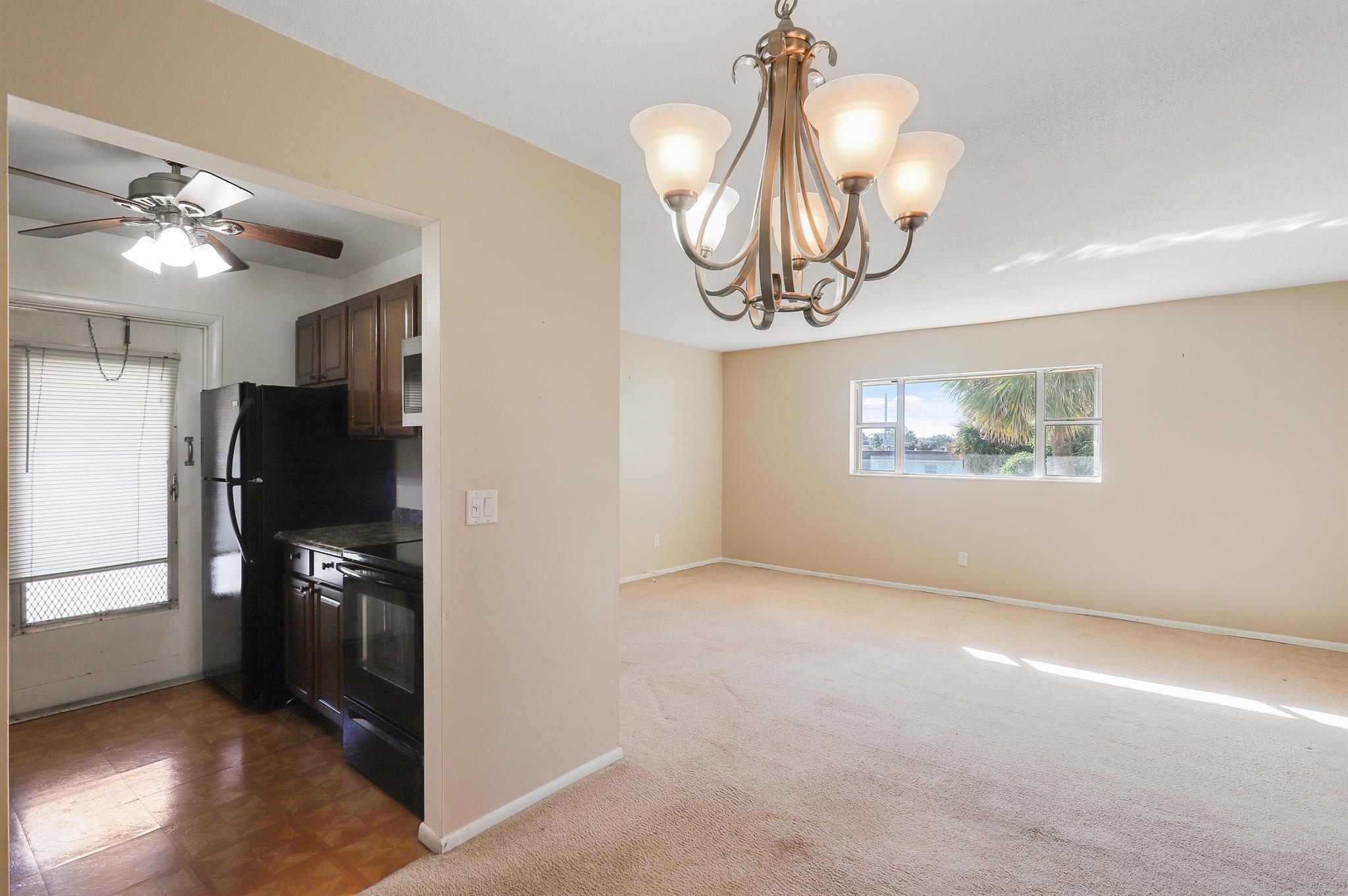 LAKE COLONY APTS THREE IN - Residential