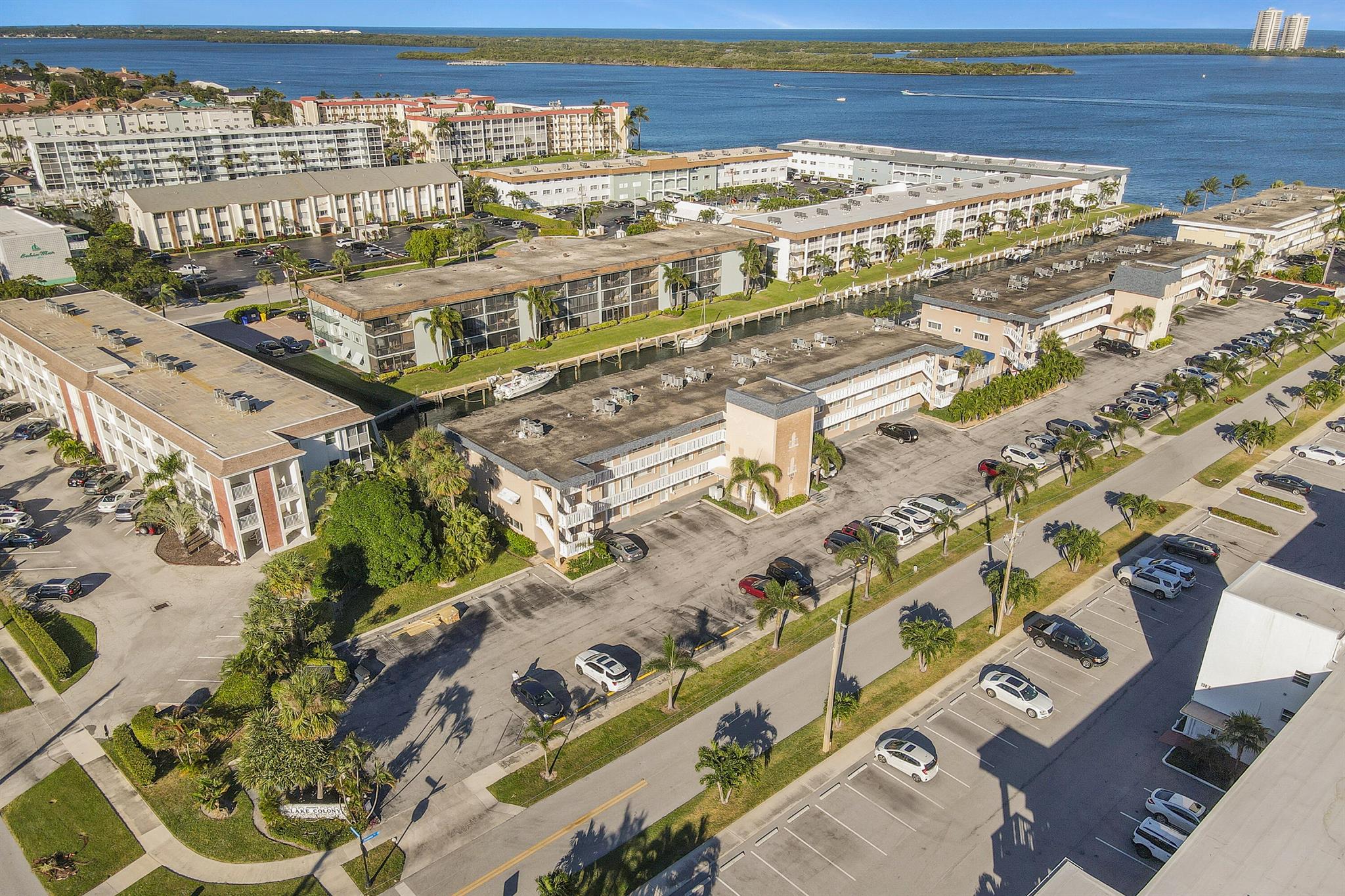 LAKE COLONY APTS THREE IN - Residential