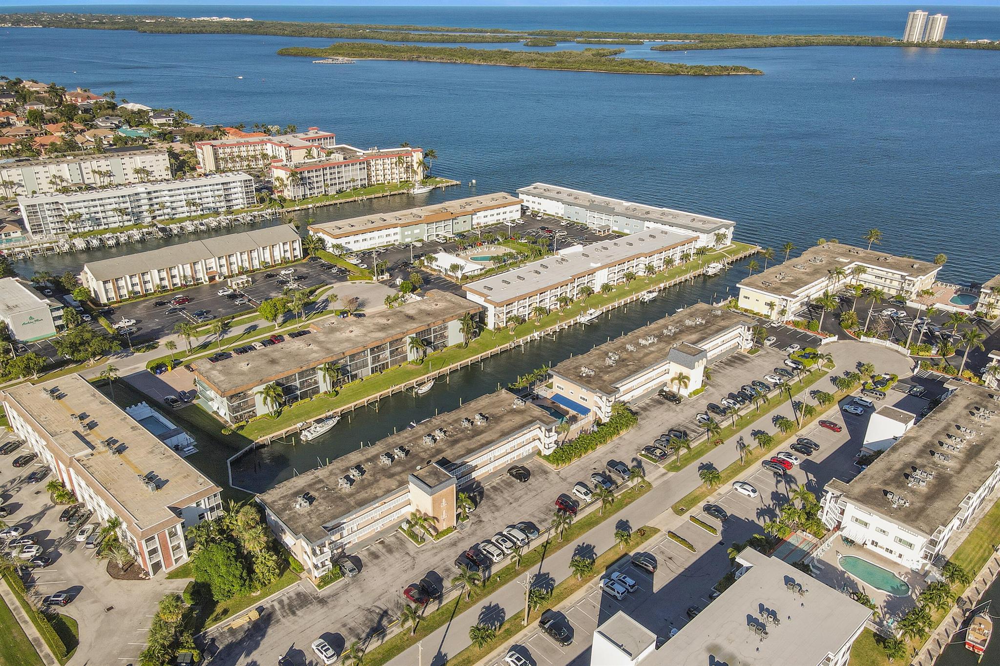 LAKE COLONY APTS THREE IN - Residential