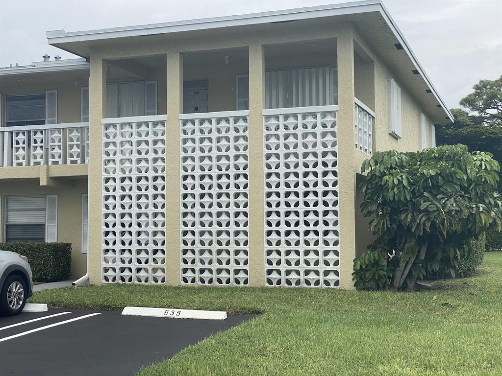 listing image 0