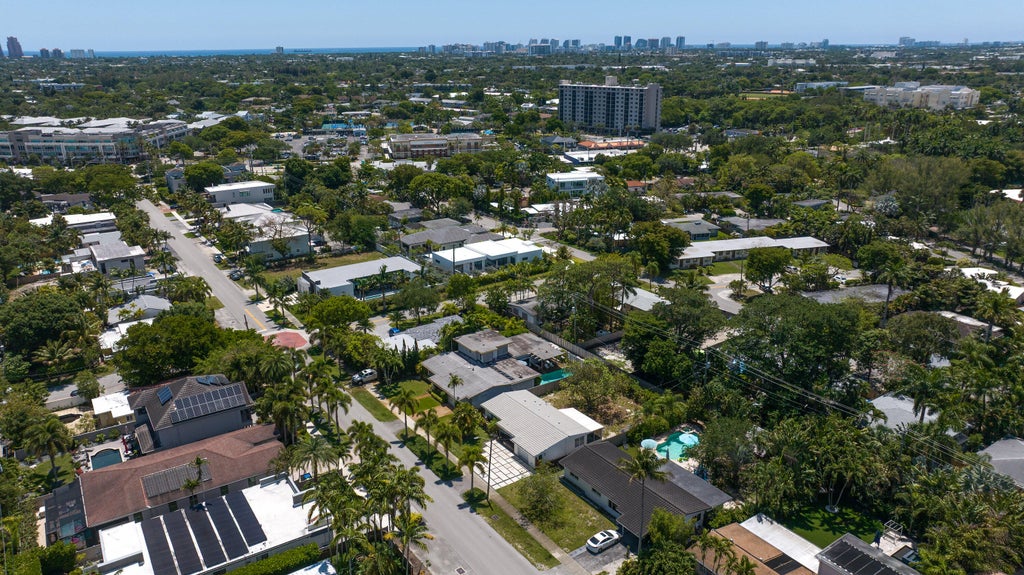 Photo of 234 NE 21st Court, Wilton Manors, FL 33305 (MLS # B26050628)