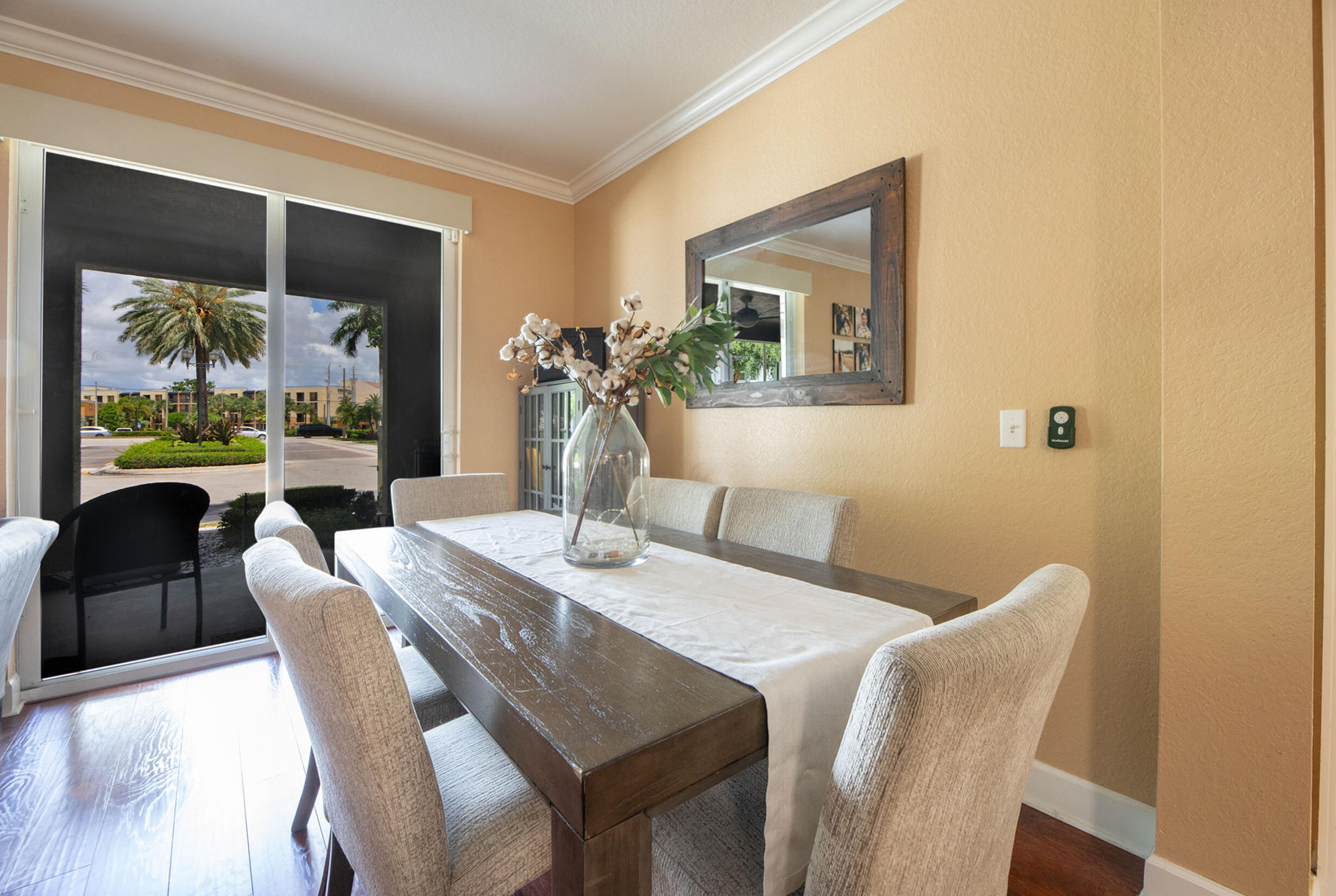 SAN RAPHAEL CONDO - Residential