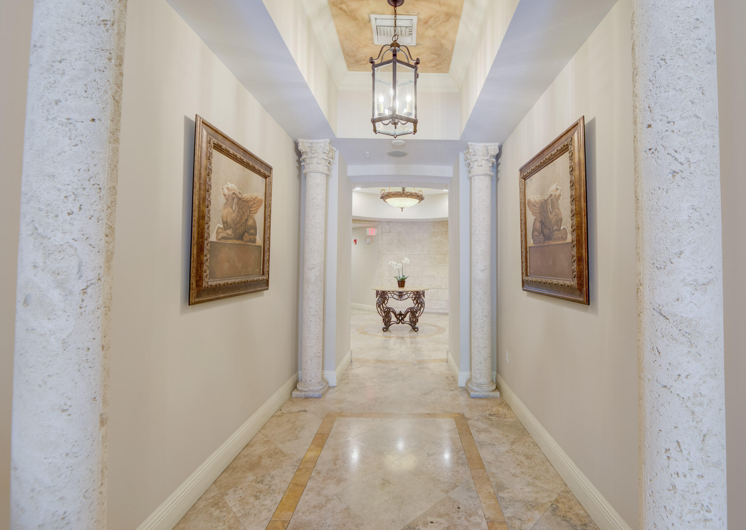 SAN RAPHAEL CONDO - Residential