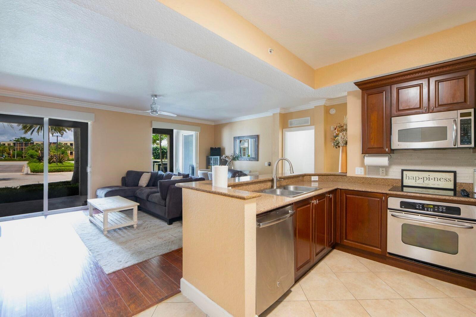 SAN RAPHAEL CONDO - Residential