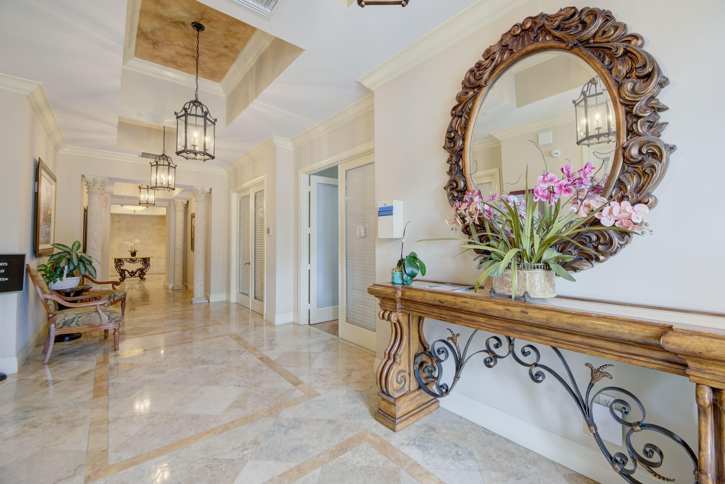SAN RAPHAEL CONDO - Residential