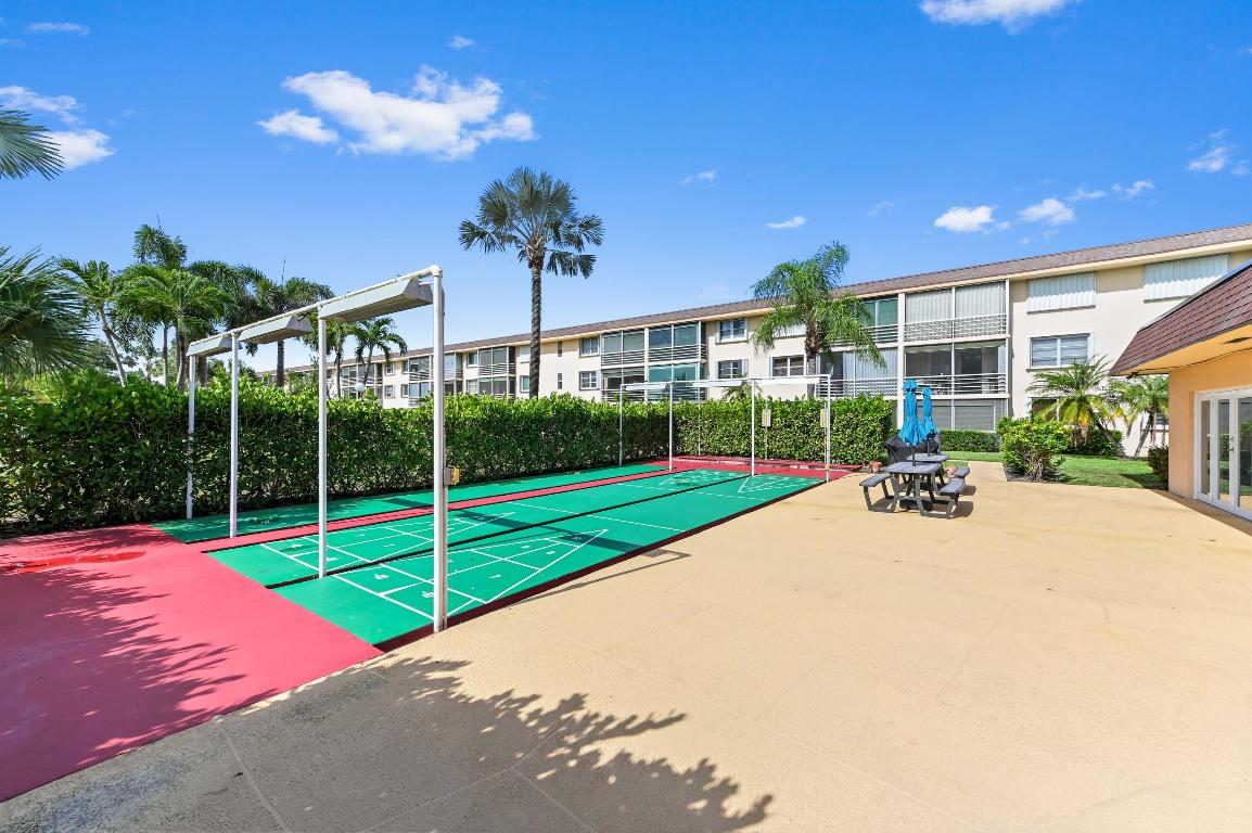 LIGHTHOUSE POINT PLAZA CONDO - Residential