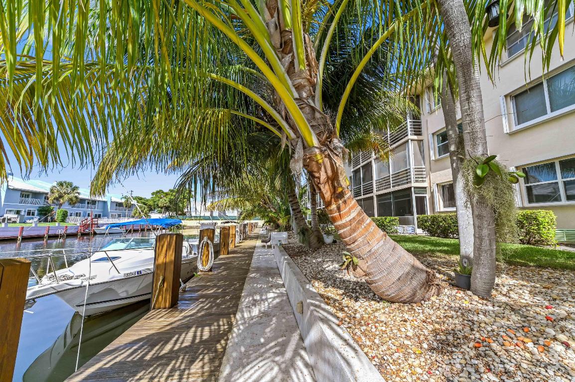 LIGHTHOUSE POINT PLAZA CONDO - Residential