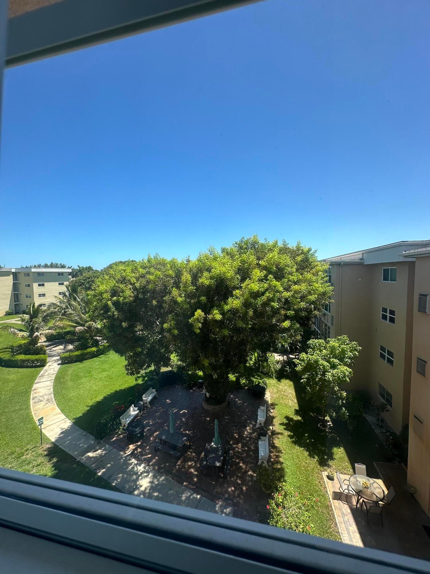 View photos, virtual tours, details... 2600 NE 1st Lane 413