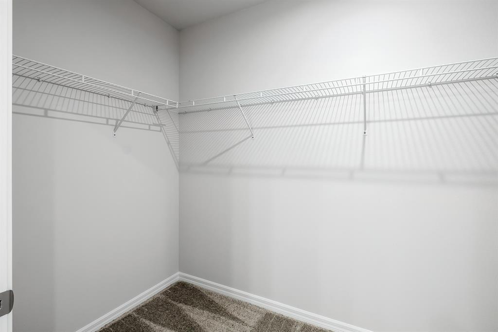 CARRIAGE POINTE - Residential