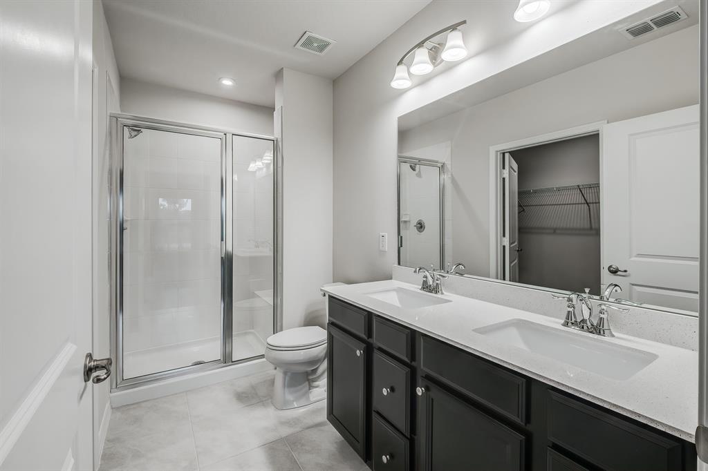 CARRIAGE POINTE - Residential