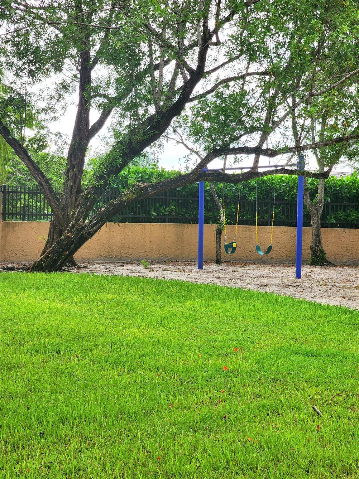 CHATHAM TOWNE - Residential