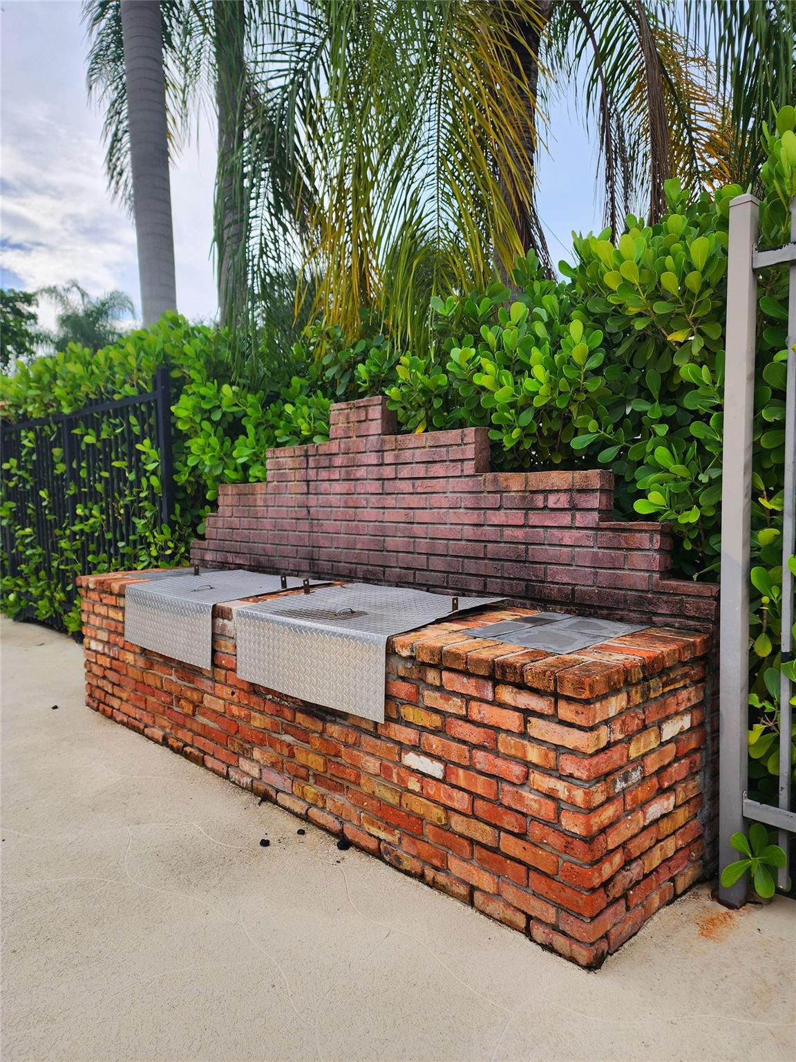 CHATHAM TOWNE - Residential