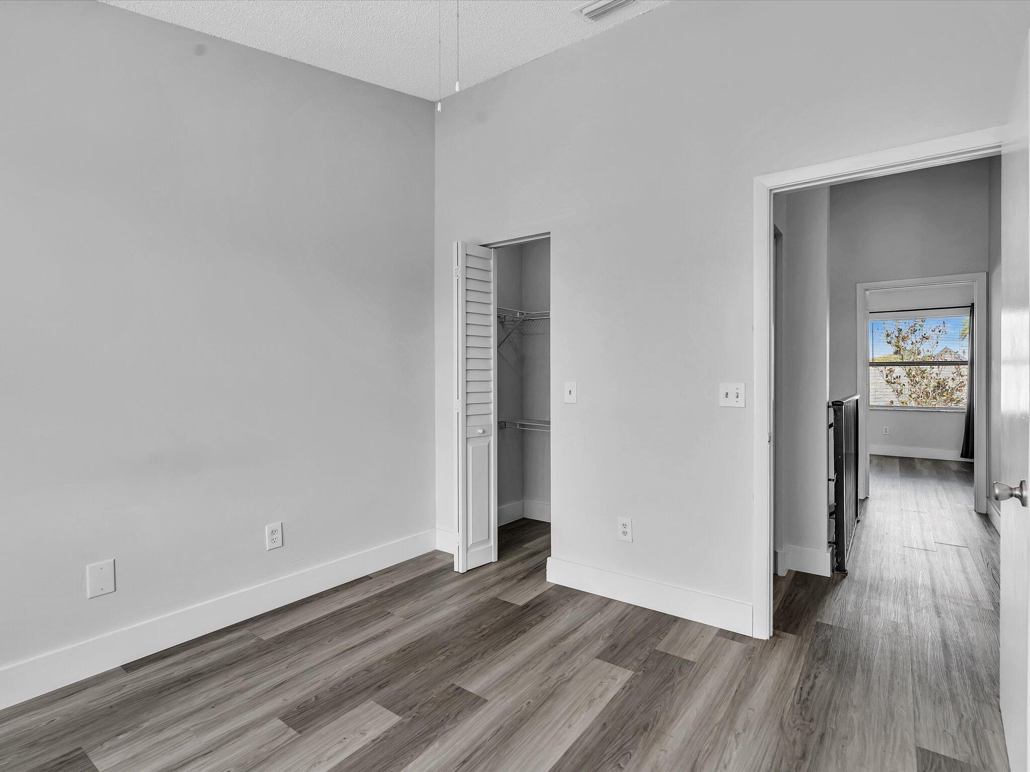 SANDALFOOT COVE SEC 12 - Residential Lease