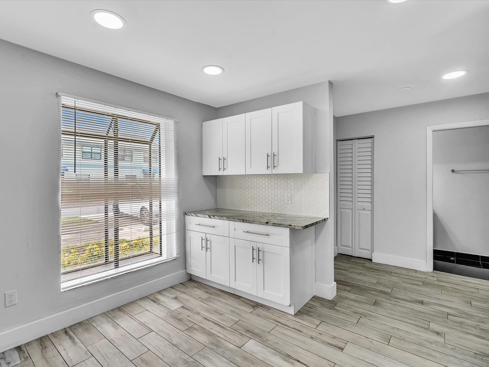 SANDALFOOT COVE SEC 12 - Residential Lease