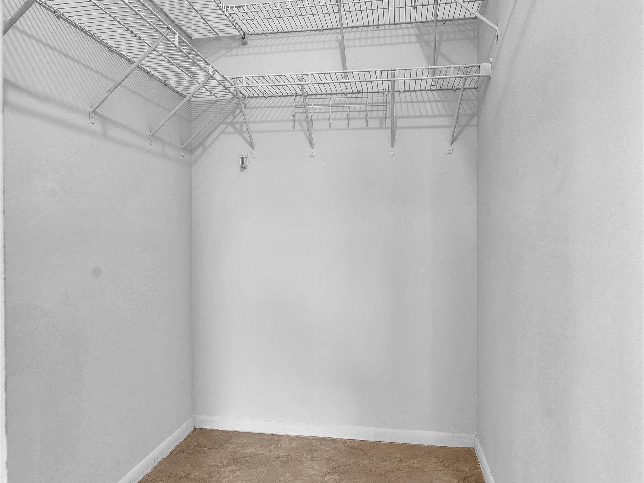 SANDALFOOT COVE SEC 12 - Residential Lease