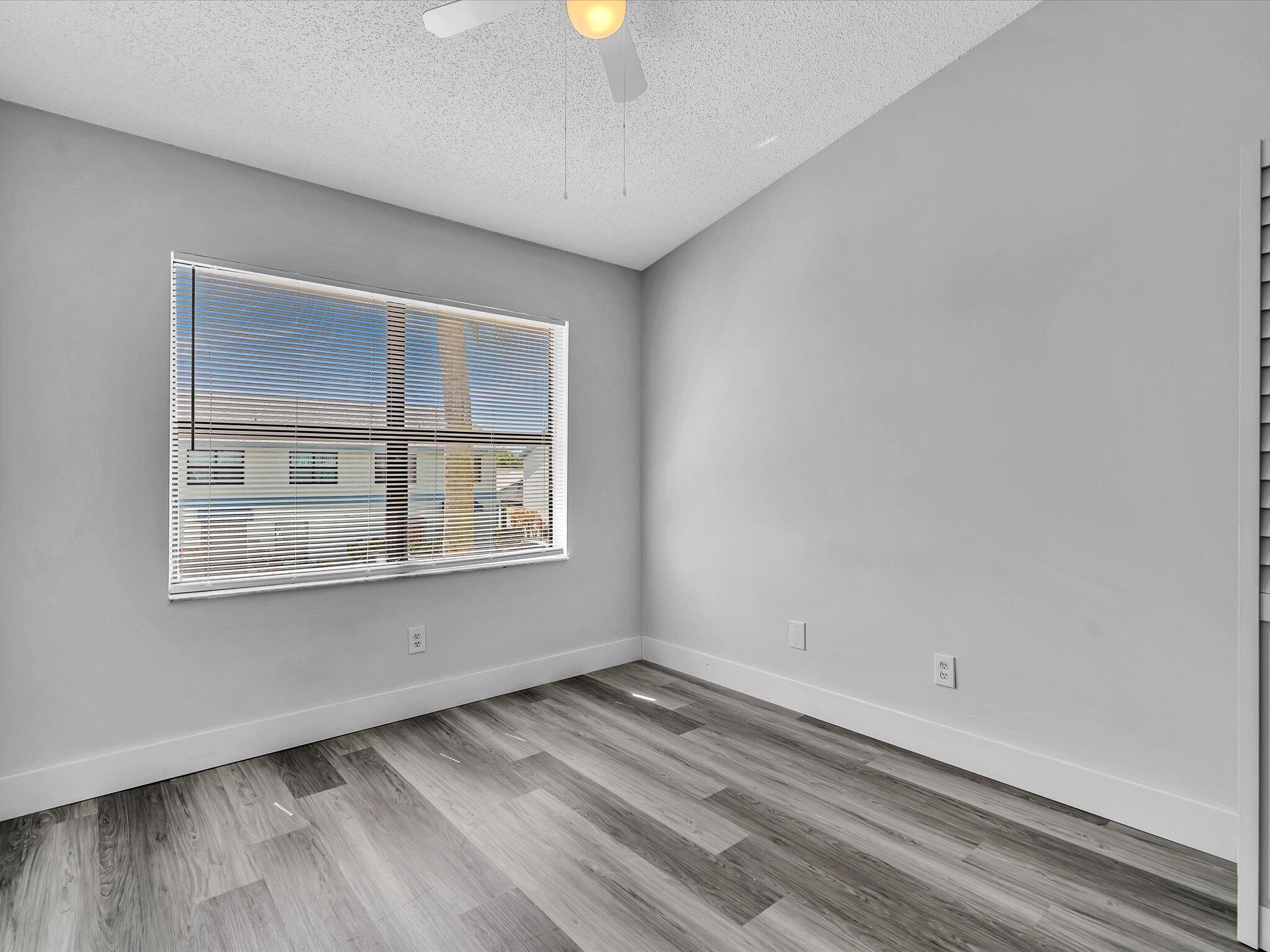 SANDALFOOT COVE SEC 12 - Residential Lease