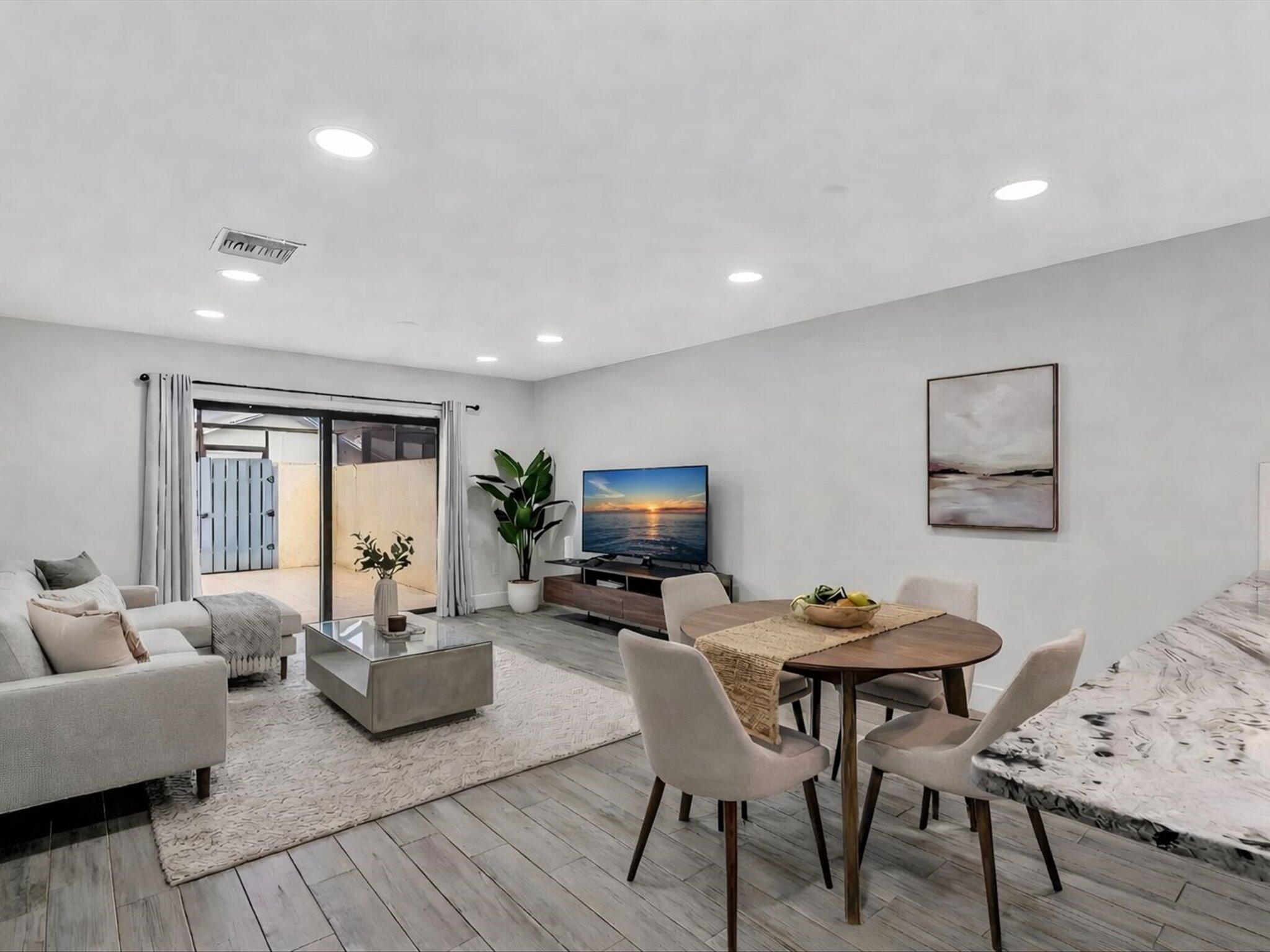 SANDALFOOT COVE SEC 12 - Residential Lease