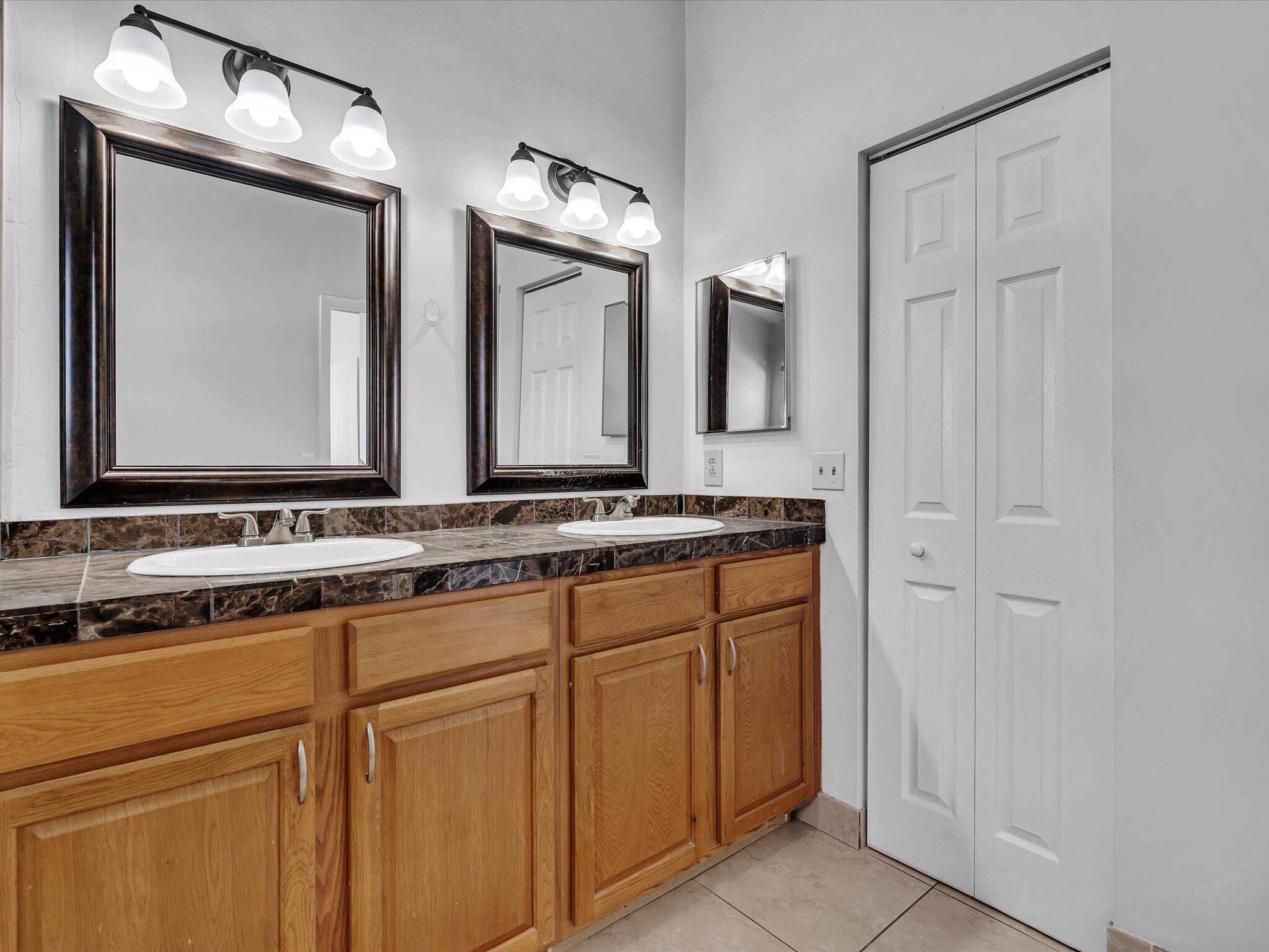 SANDALFOOT COVE SEC 12 - Residential Lease