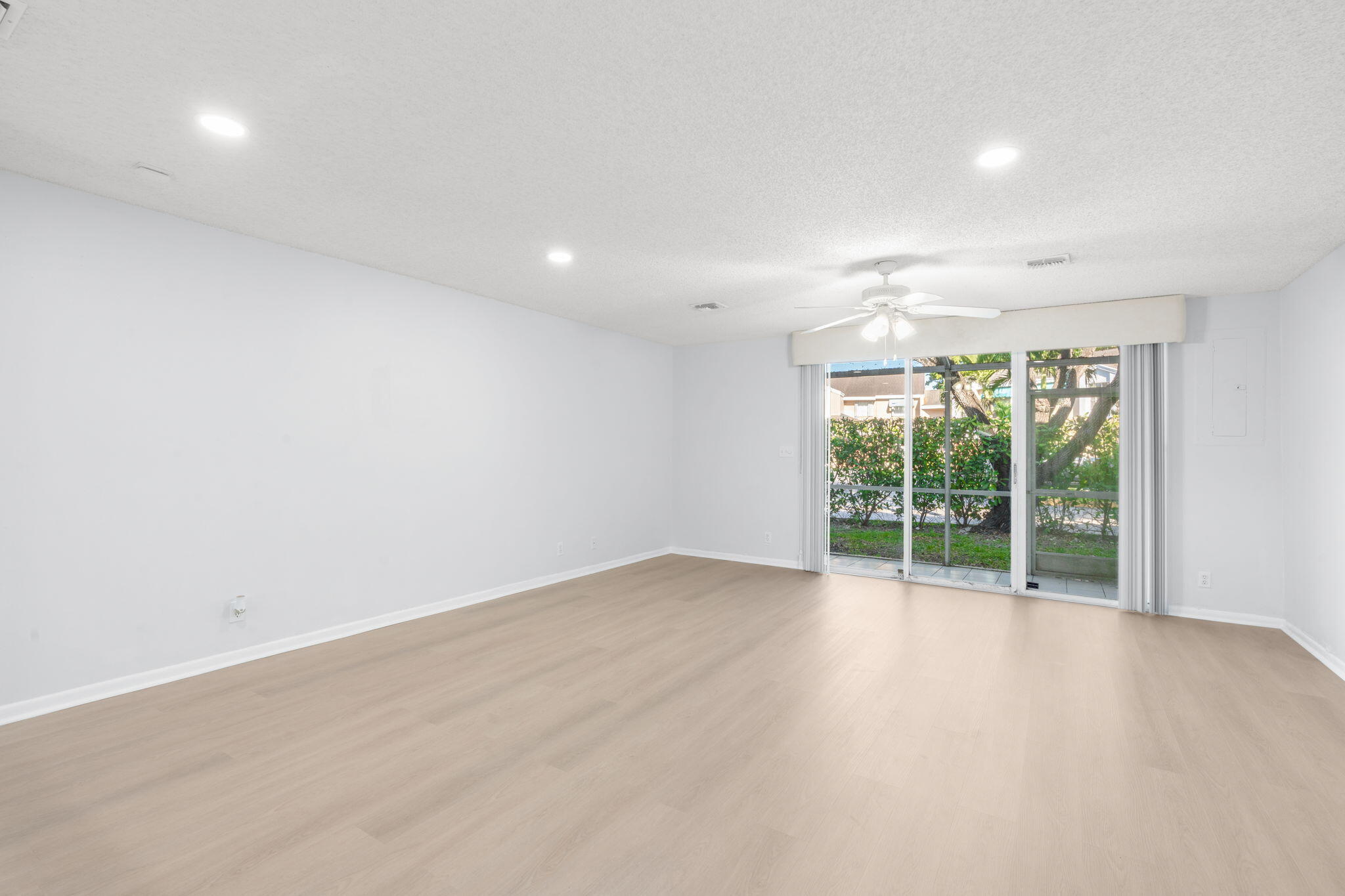 CYPRESS AT WOODMONT III - Residential