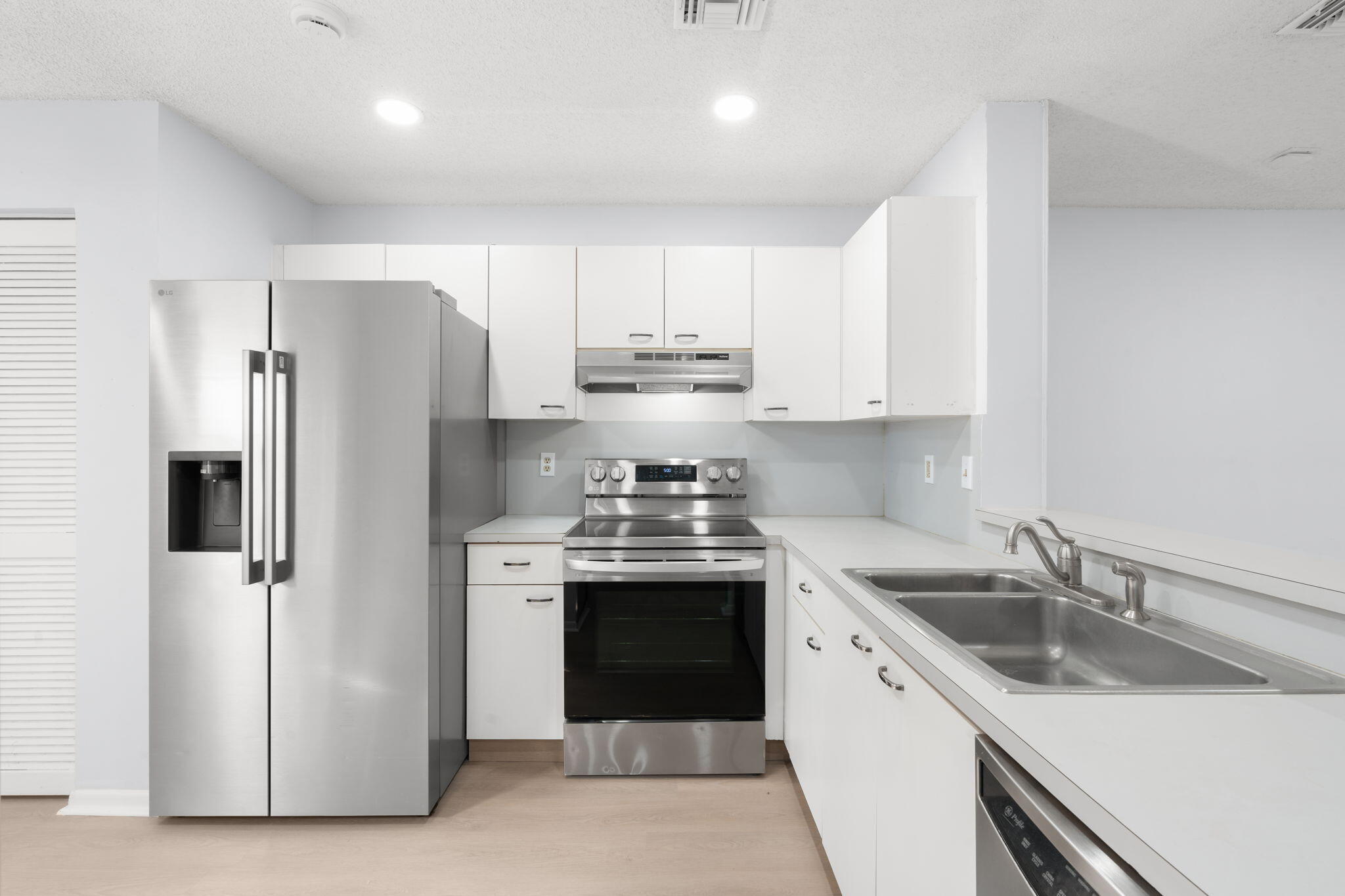 CYPRESS AT WOODMONT III - Residential