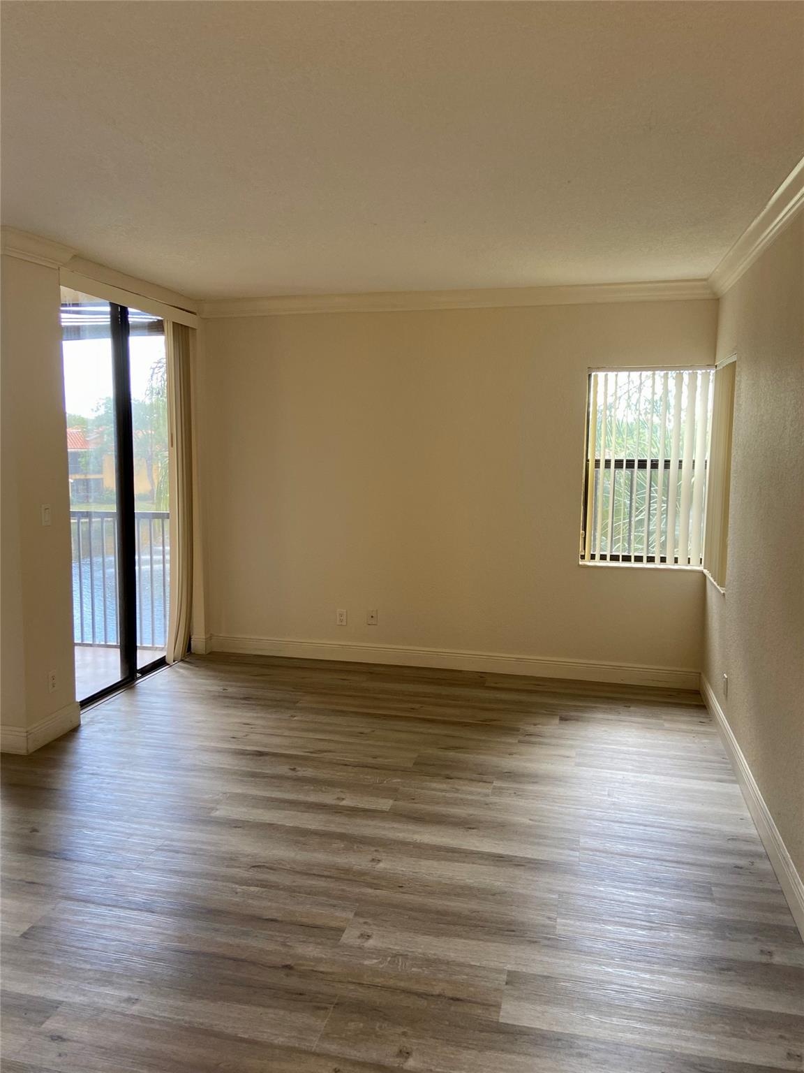 3858 Coral Tree Cir 306