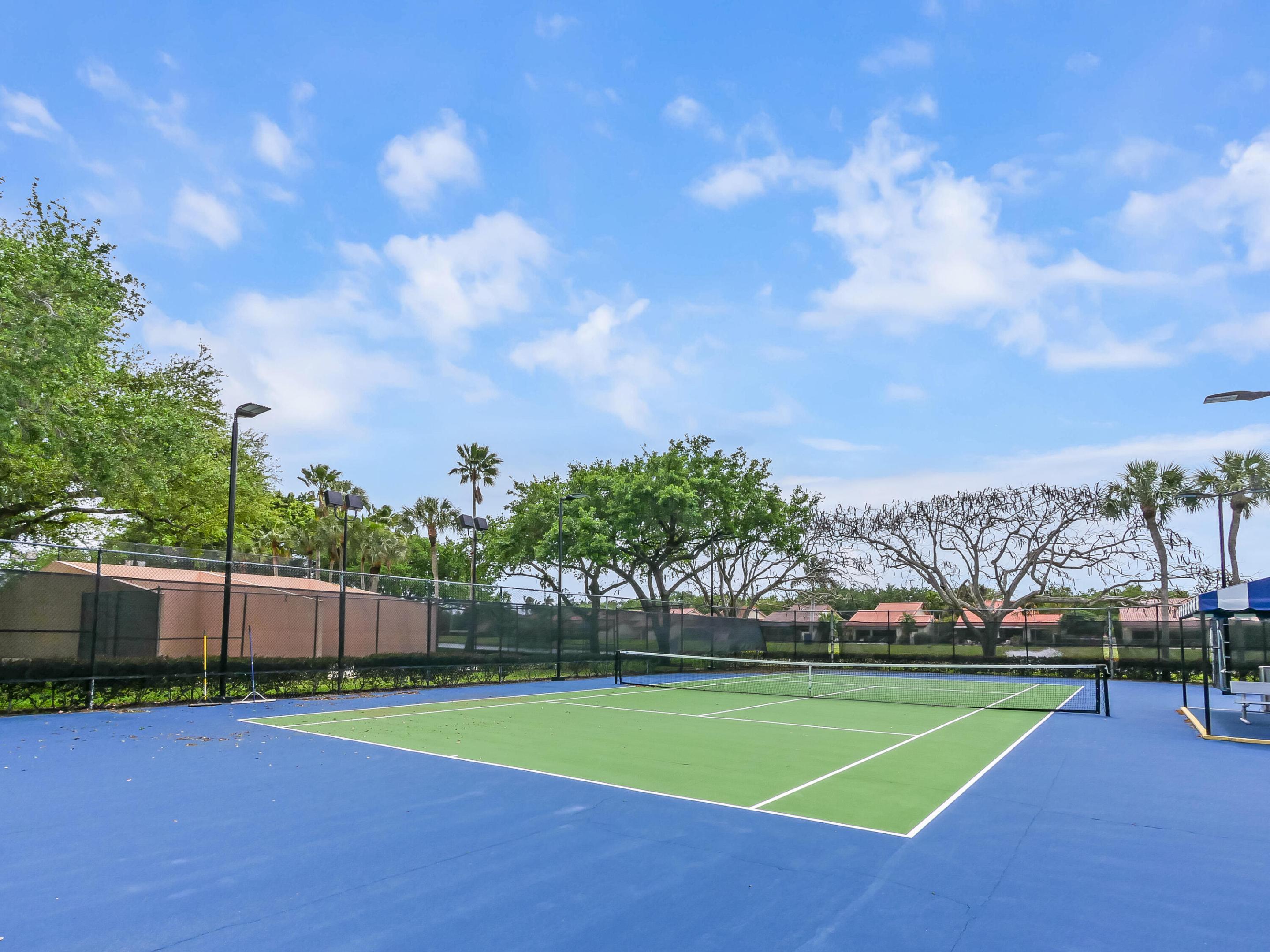 VILLAGE OF SANDALWOOD LAKES SOUTH - Residential