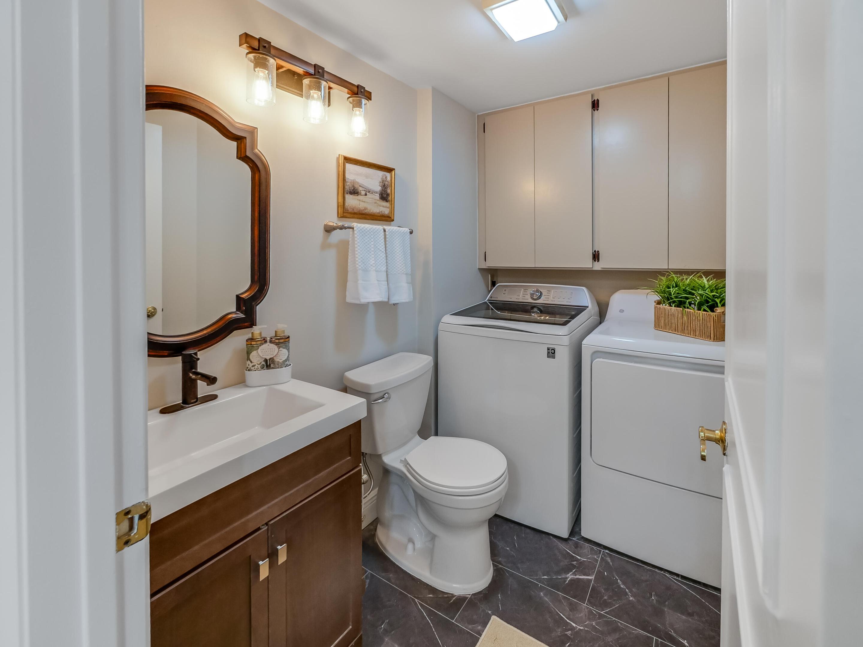 VILLAGE OF SANDALWOOD LAKES SOUTH - Residential