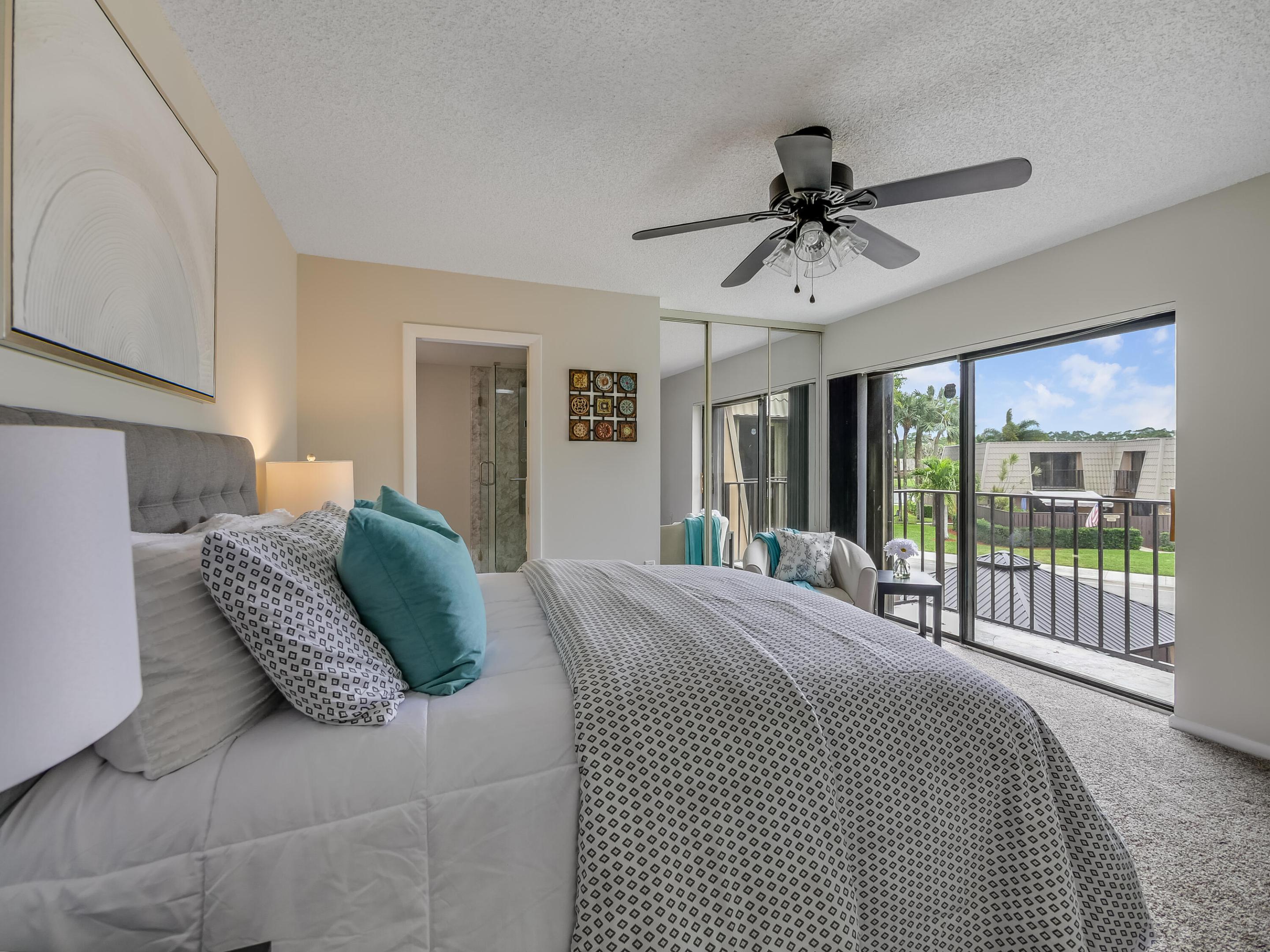 VILLAGE OF SANDALWOOD LAKES SOUTH - Residential