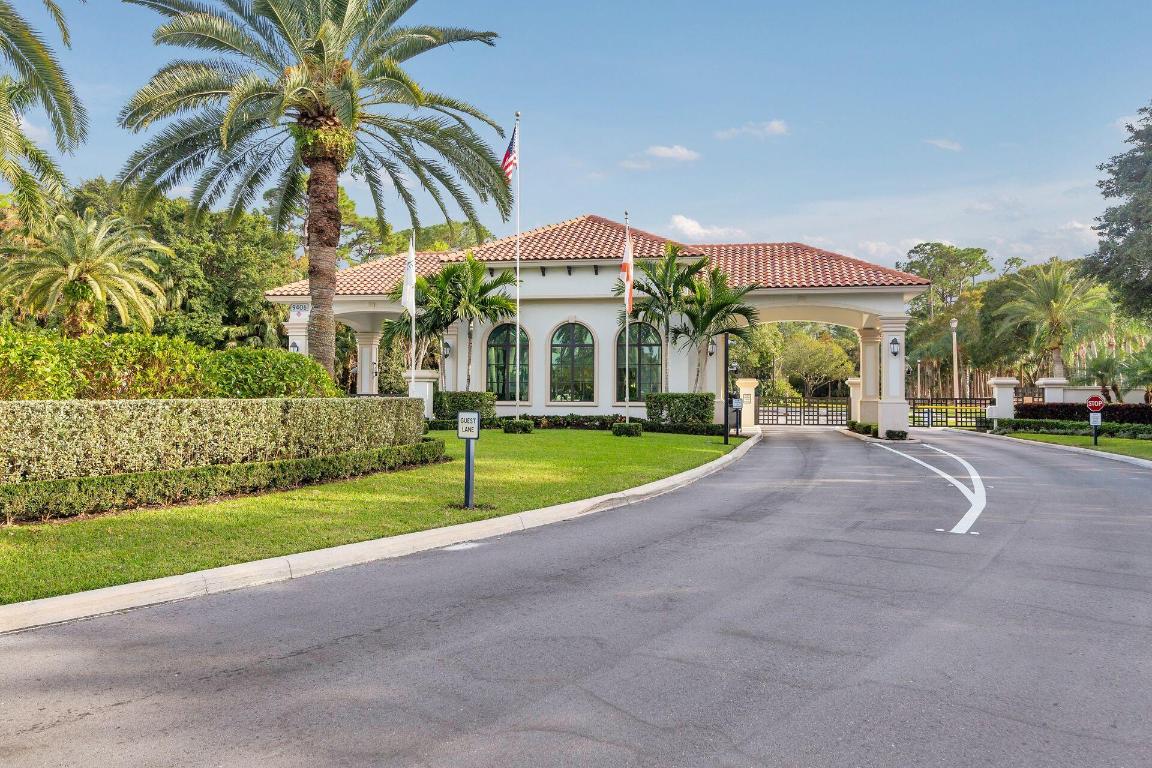 BREAKERS WEST 13 - Residential