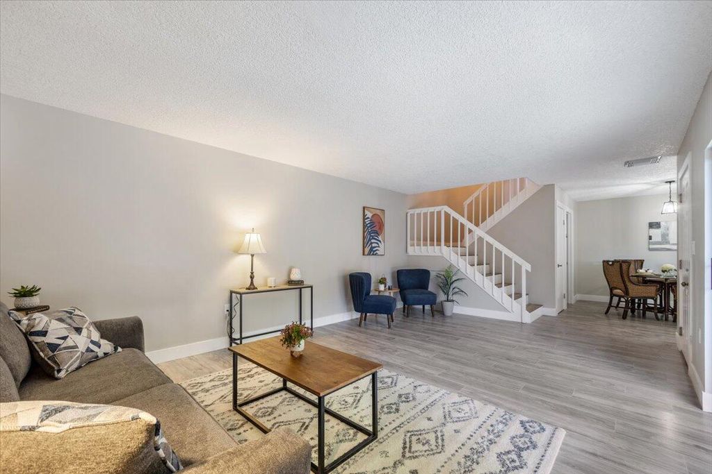 Photo of 1421 14th Ct, Palm Beach Gardens, FL 33410 (MLS # R10940774)