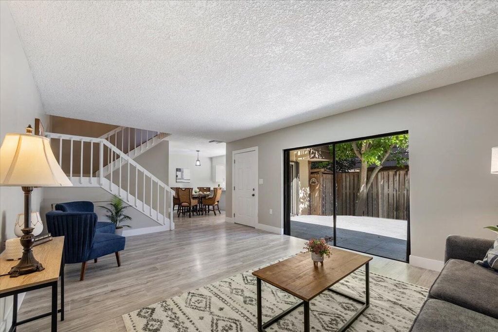 Photo of 1421 14th Ct, Palm Beach Gardens, FL 33410 (MLS # R10940774)