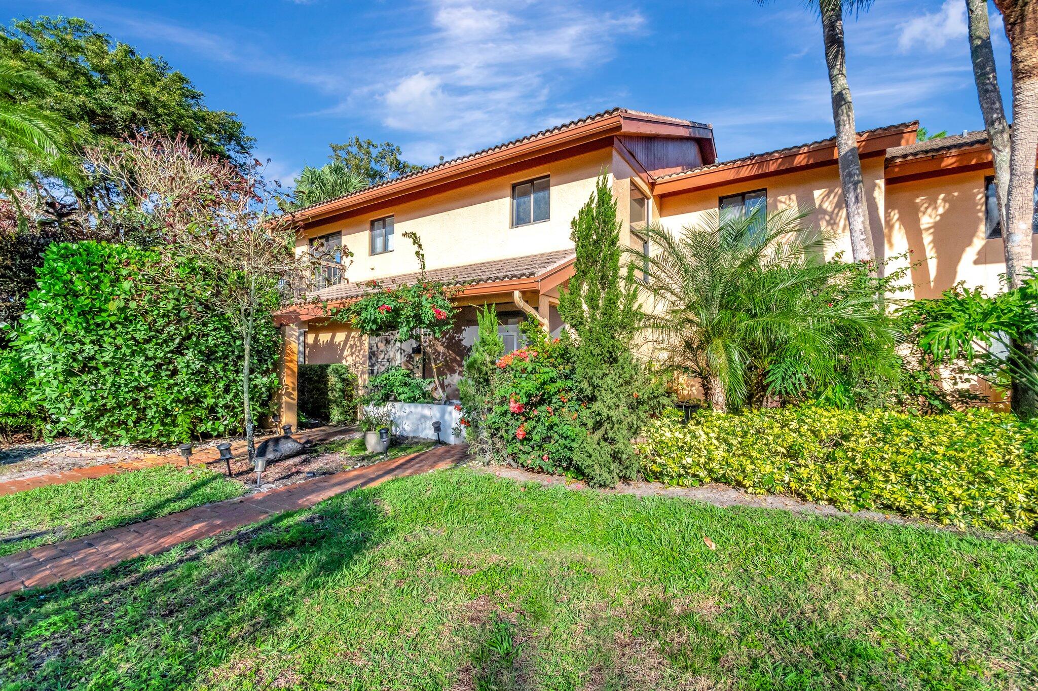 FOUNTAINS SOUTH CONDO 2 - Residential