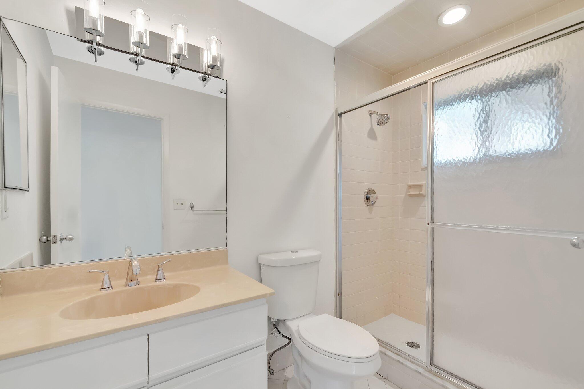 FOUNTAINS SOUTH CONDO 2 - Residential