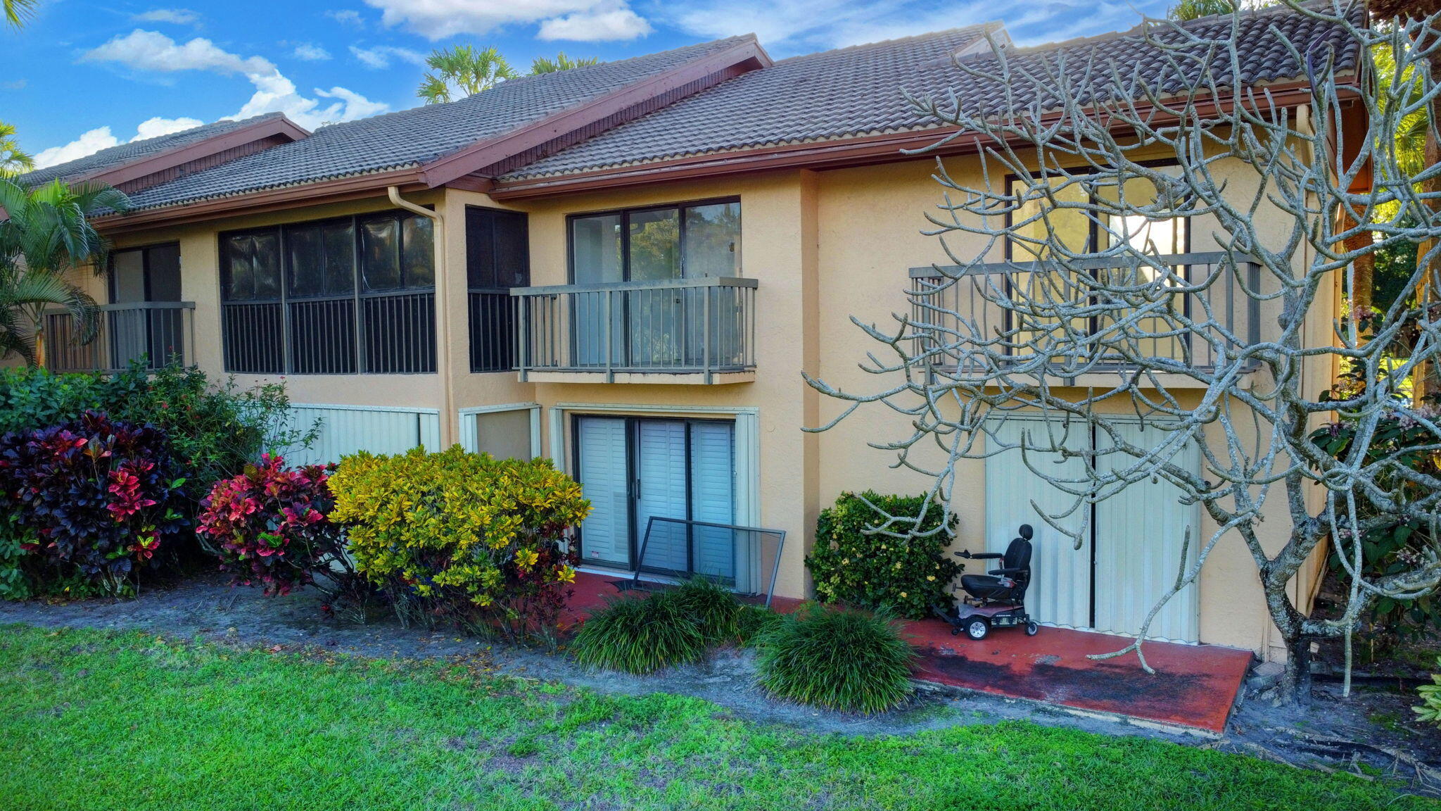 FOUNTAINS SOUTH CONDO 2 - Residential