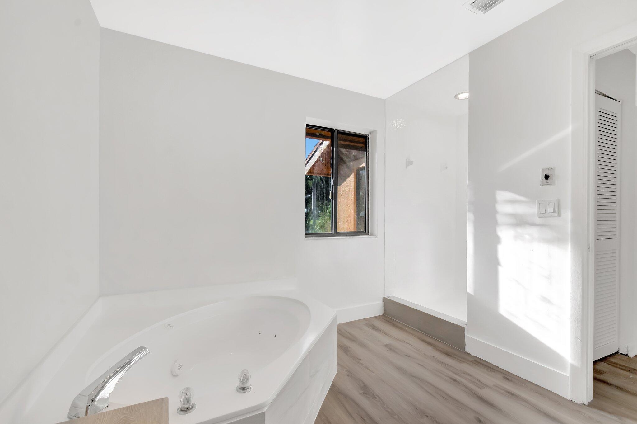 FOUNTAINS SOUTH CONDO 2 - Residential