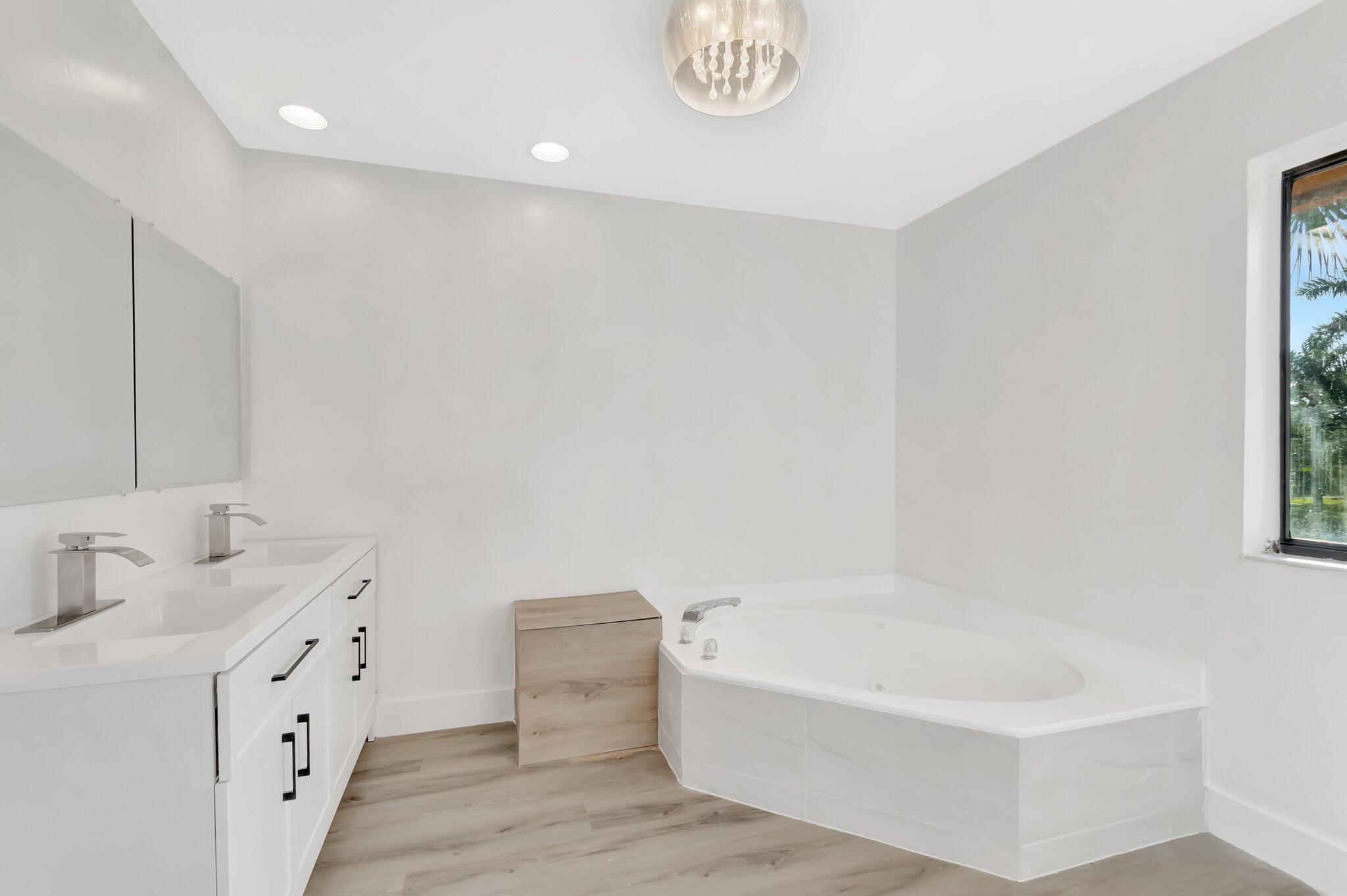 FOUNTAINS SOUTH CONDO 2 - Residential