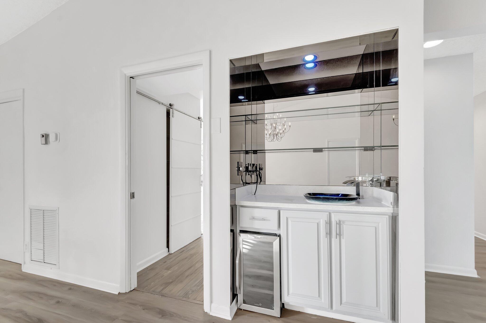 FOUNTAINS SOUTH CONDO 2 - Residential