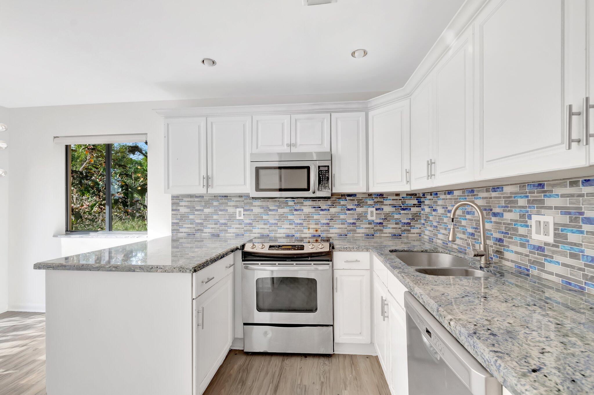 FOUNTAINS SOUTH CONDO 2 - Residential