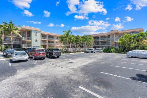 Tiny photo for 100 SE 6th Avenue #304, Pompano Beach, FL 33060 (MLS # B26024064)