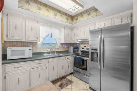 Tiny photo for 100 SE 6th Avenue #304, Pompano Beach, FL 33060 (MLS # B26024064)