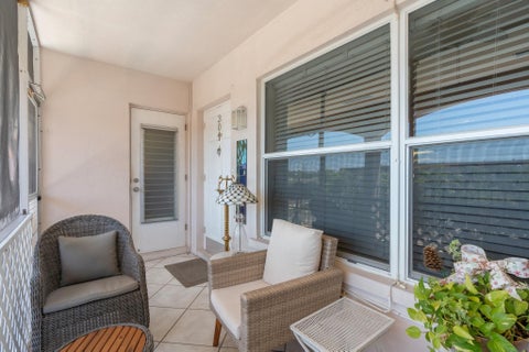 Tiny photo for 100 SE 6th Avenue #304, Pompano Beach, FL 33060 (MLS # B26024064)
