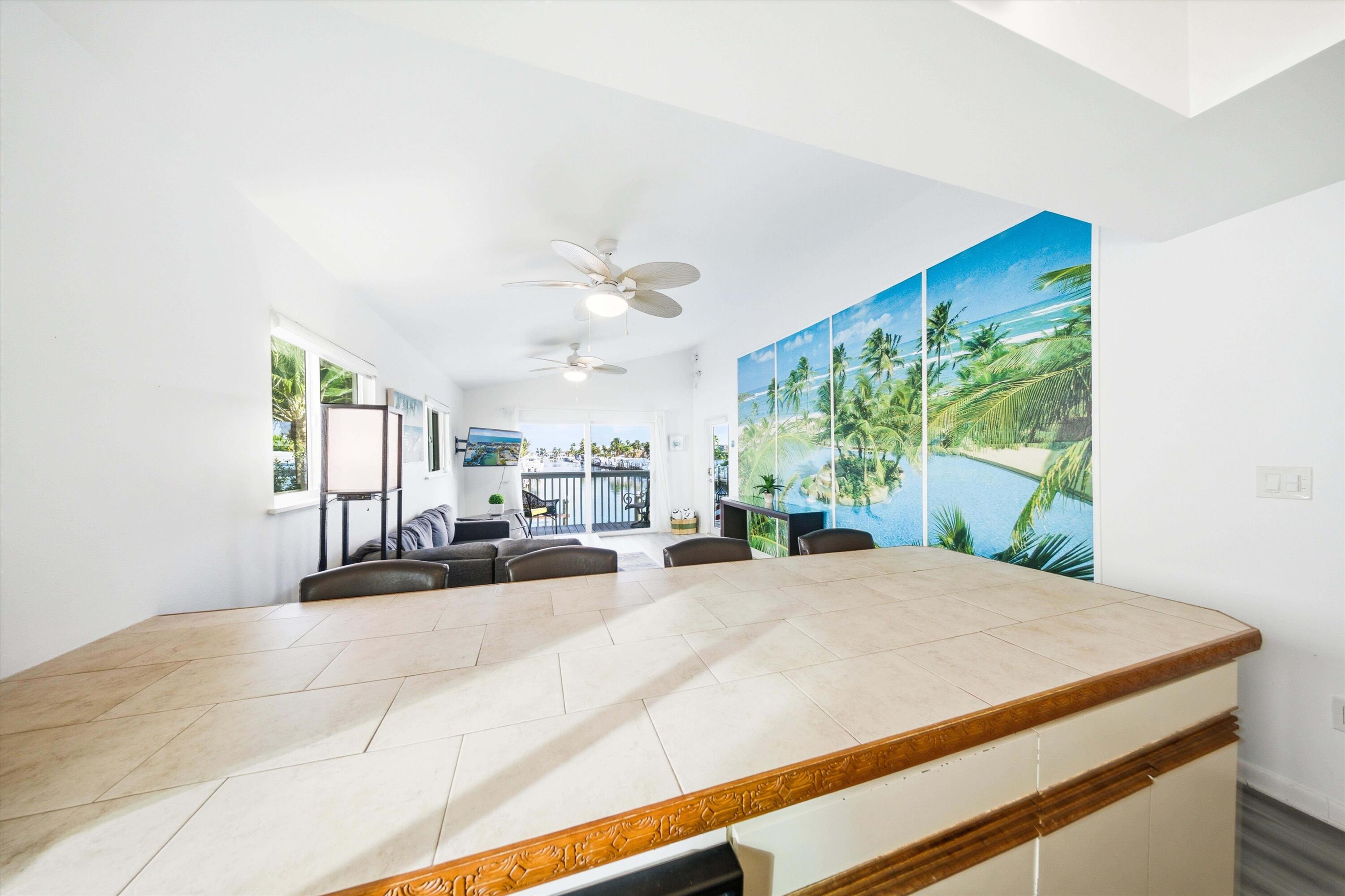 KEY COLONY BEACH - Residential