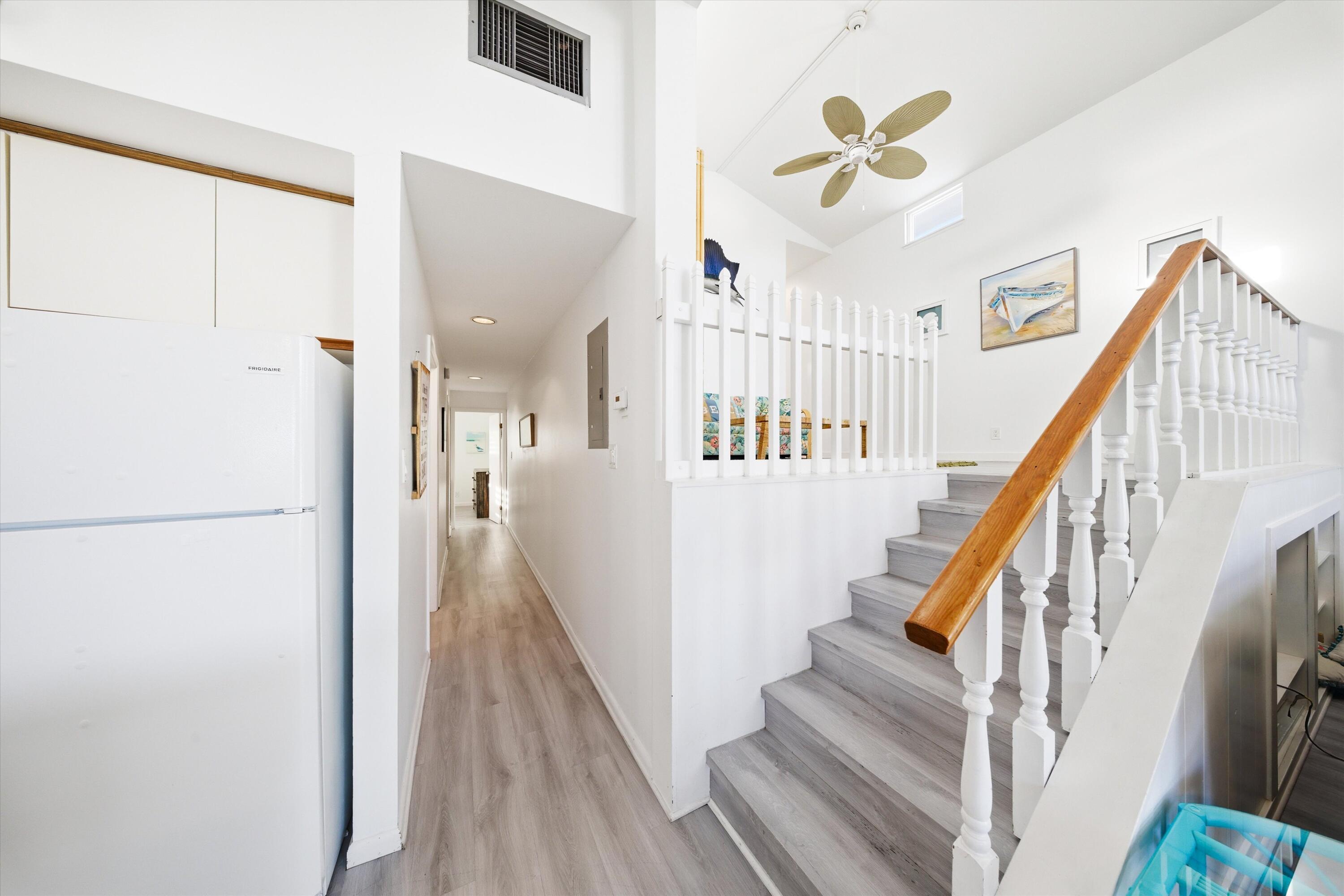 KEY COLONY BEACH - Residential