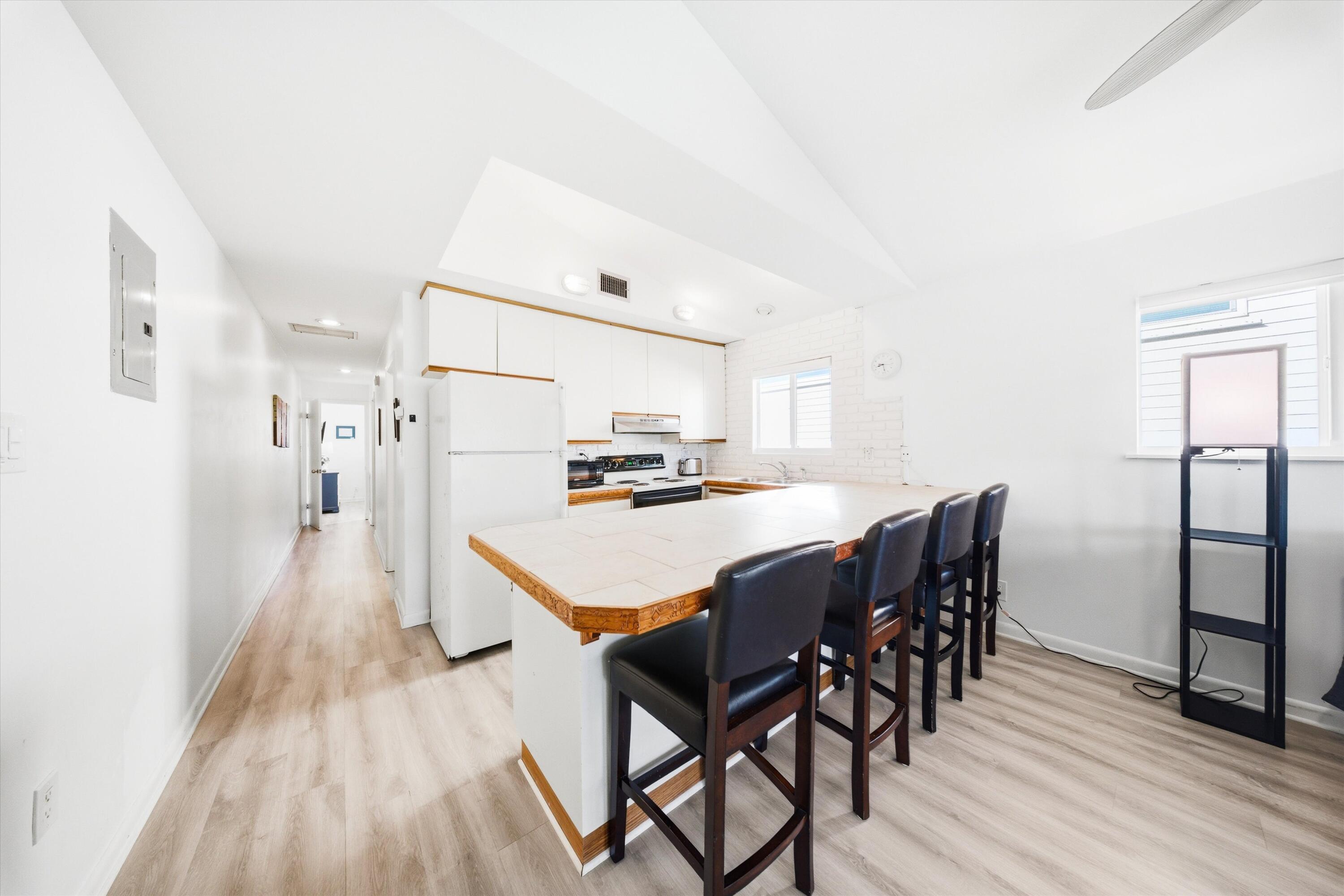 KEY COLONY BEACH - Residential