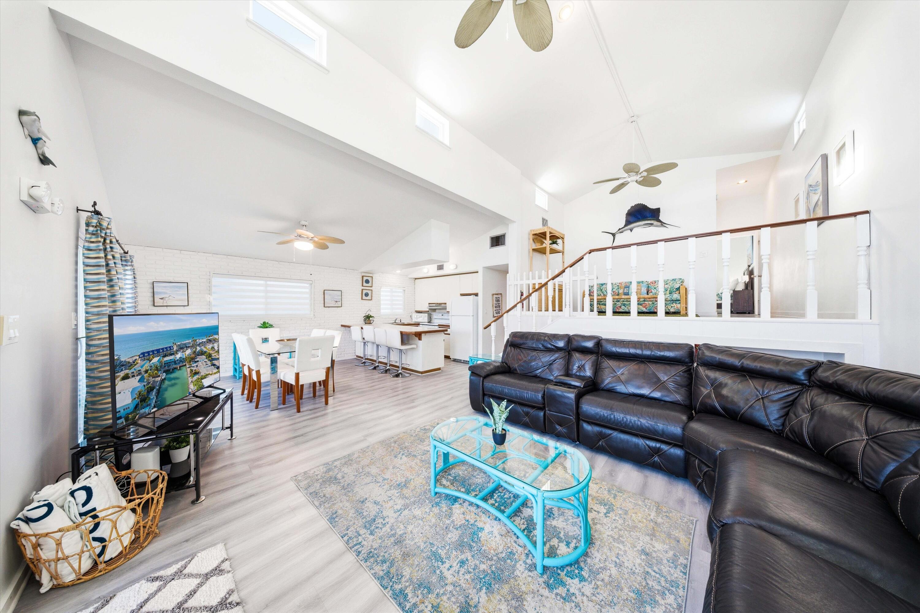 KEY COLONY BEACH - Residential