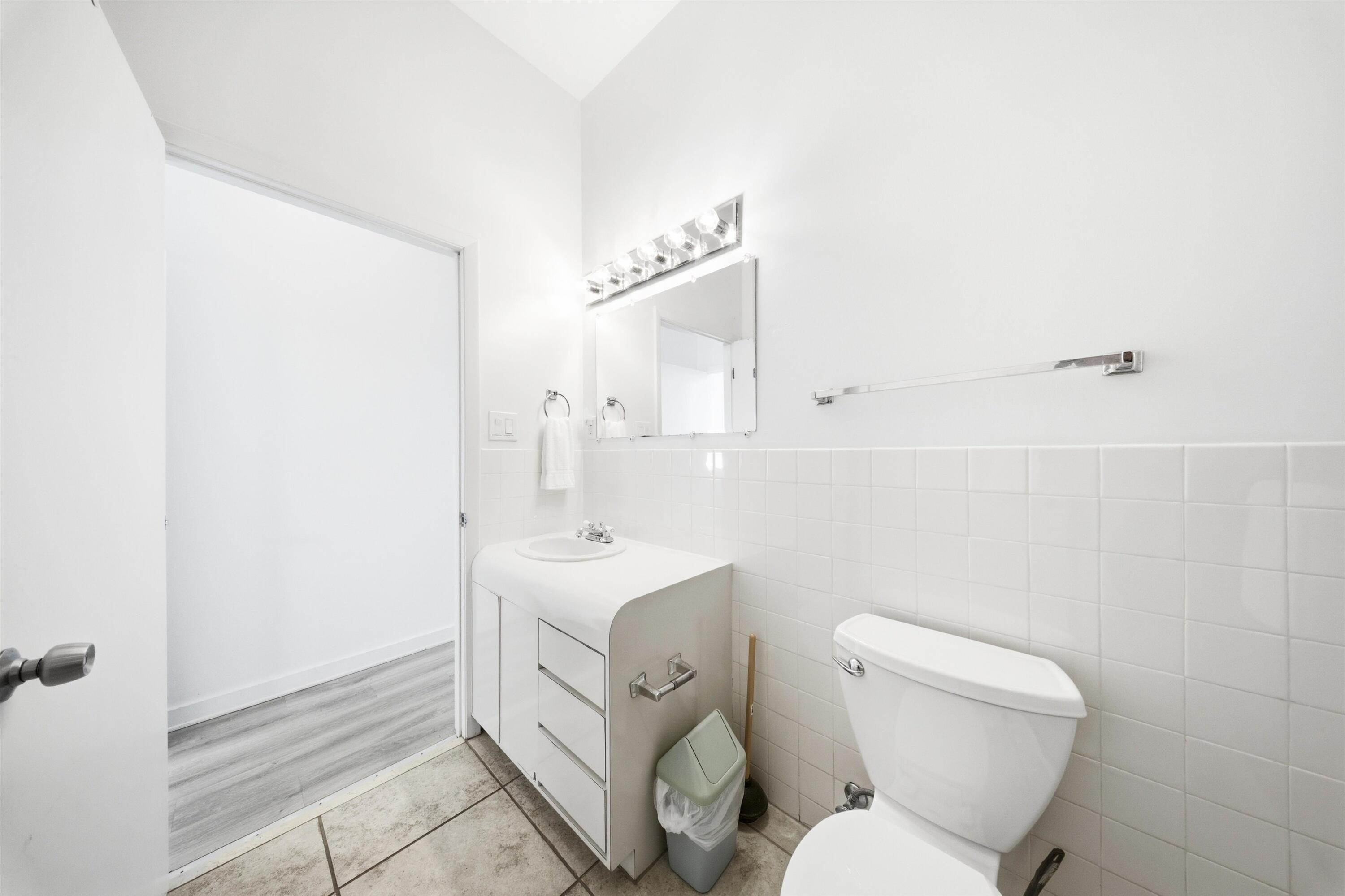 KEY COLONY BEACH - Residential