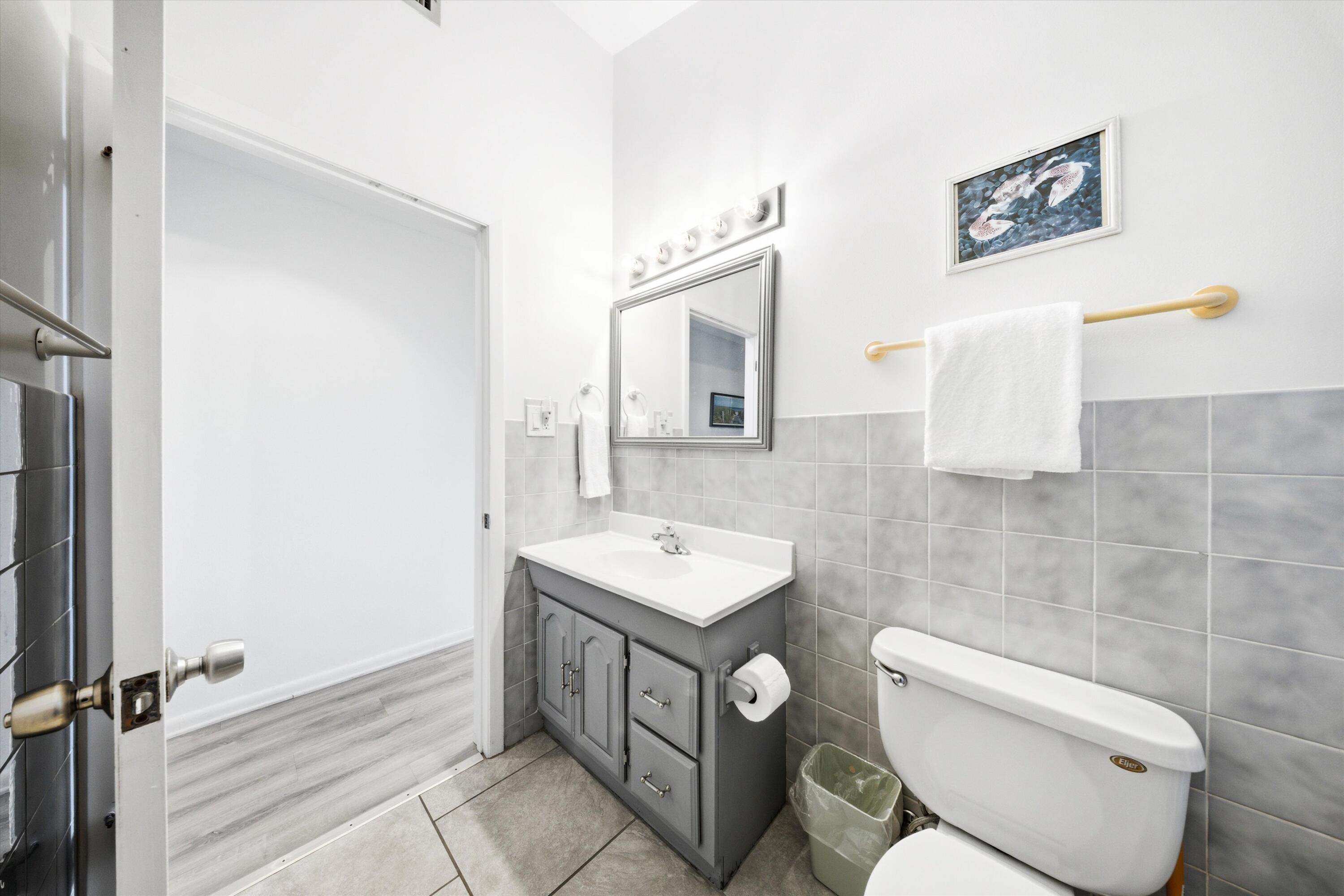 KEY COLONY BEACH - Residential