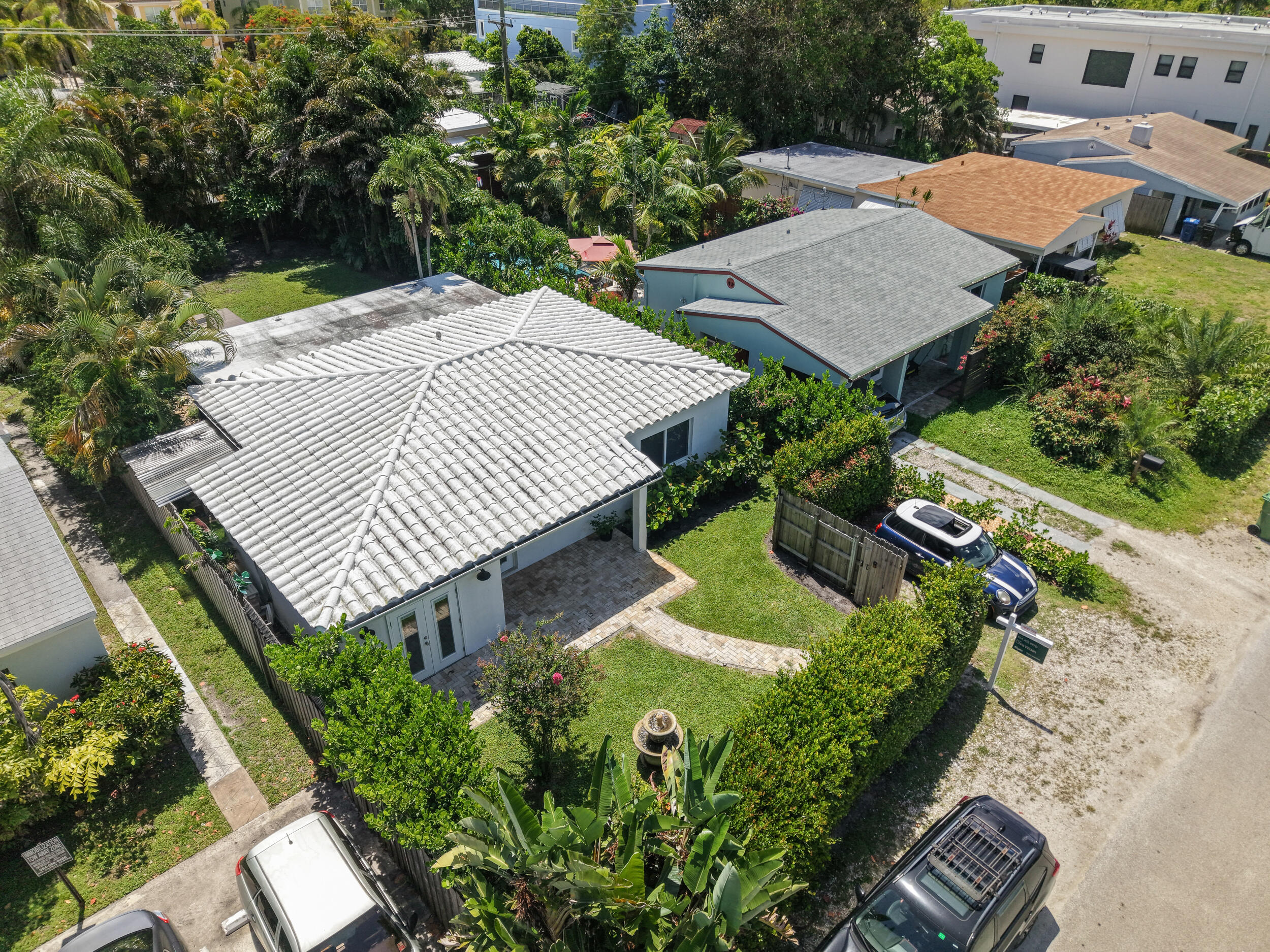 1236 NE 13th Avenue, Fort Lauderdale, FL, 33304/$625,000 1 1236 NE 13th Avenue